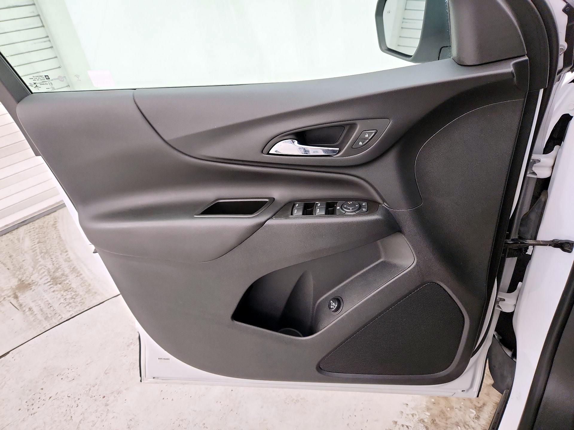 Thumbnail: 2022 Chevrolet Equinox - 12