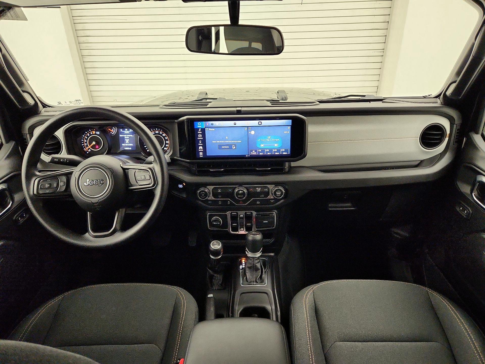 Thumbnail: 2025 Jeep Gladiator - 9