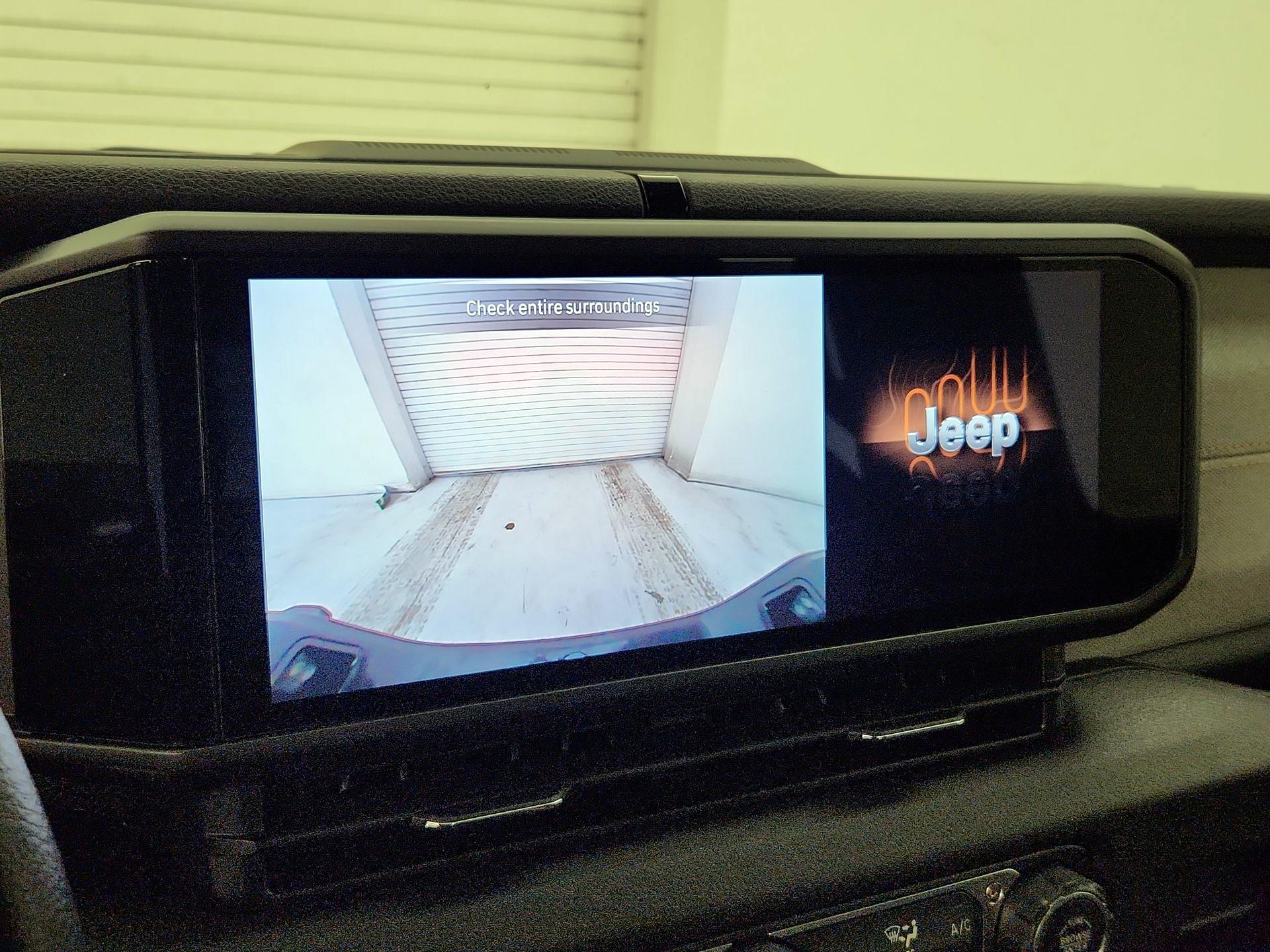 Thumbnail: 2025 Jeep Gladiator - 14