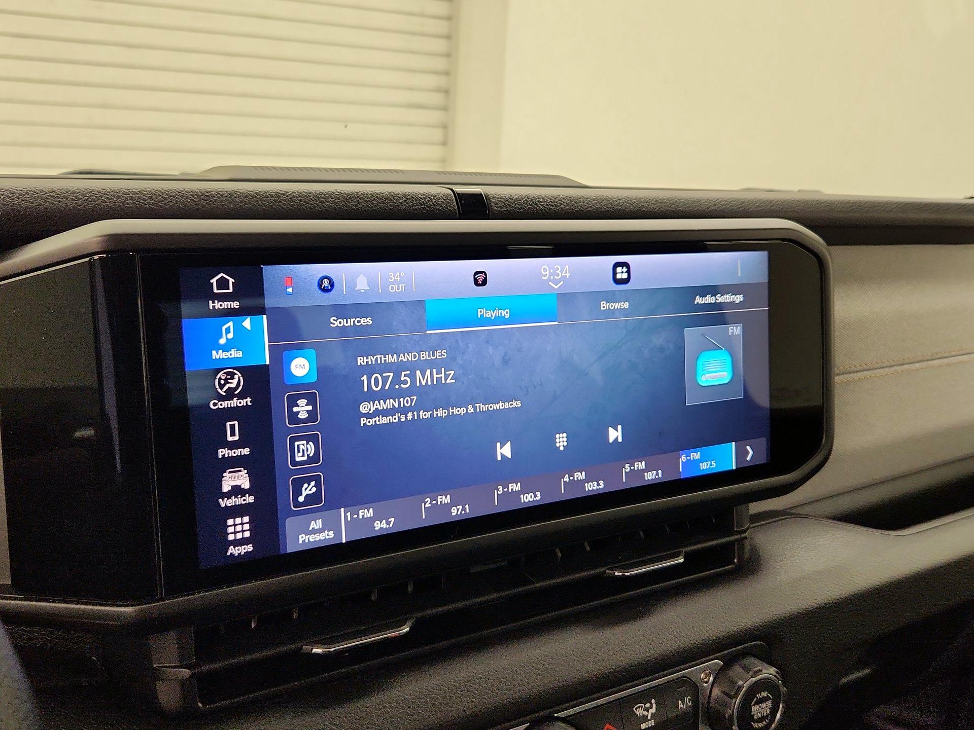 Thumbnail: 2025 Jeep Gladiator - 15