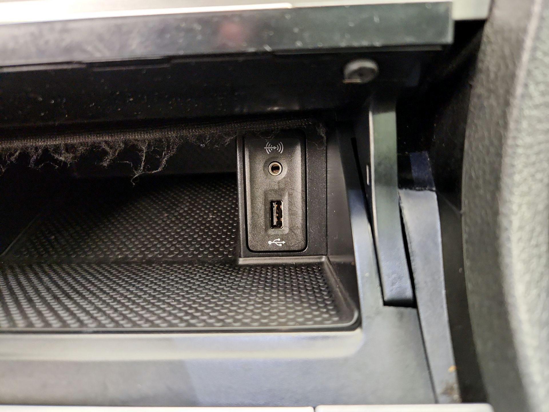 Thumbnail: 2017 Volkswagen Golf - 18