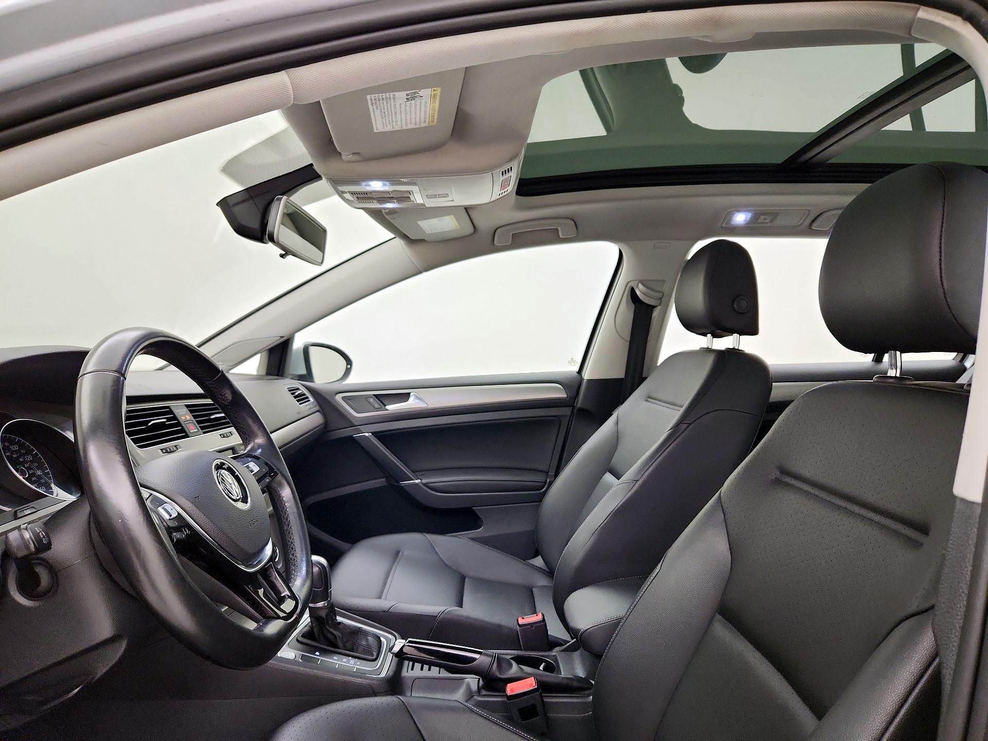 Thumbnail: 2017 Volkswagen Golf - 19