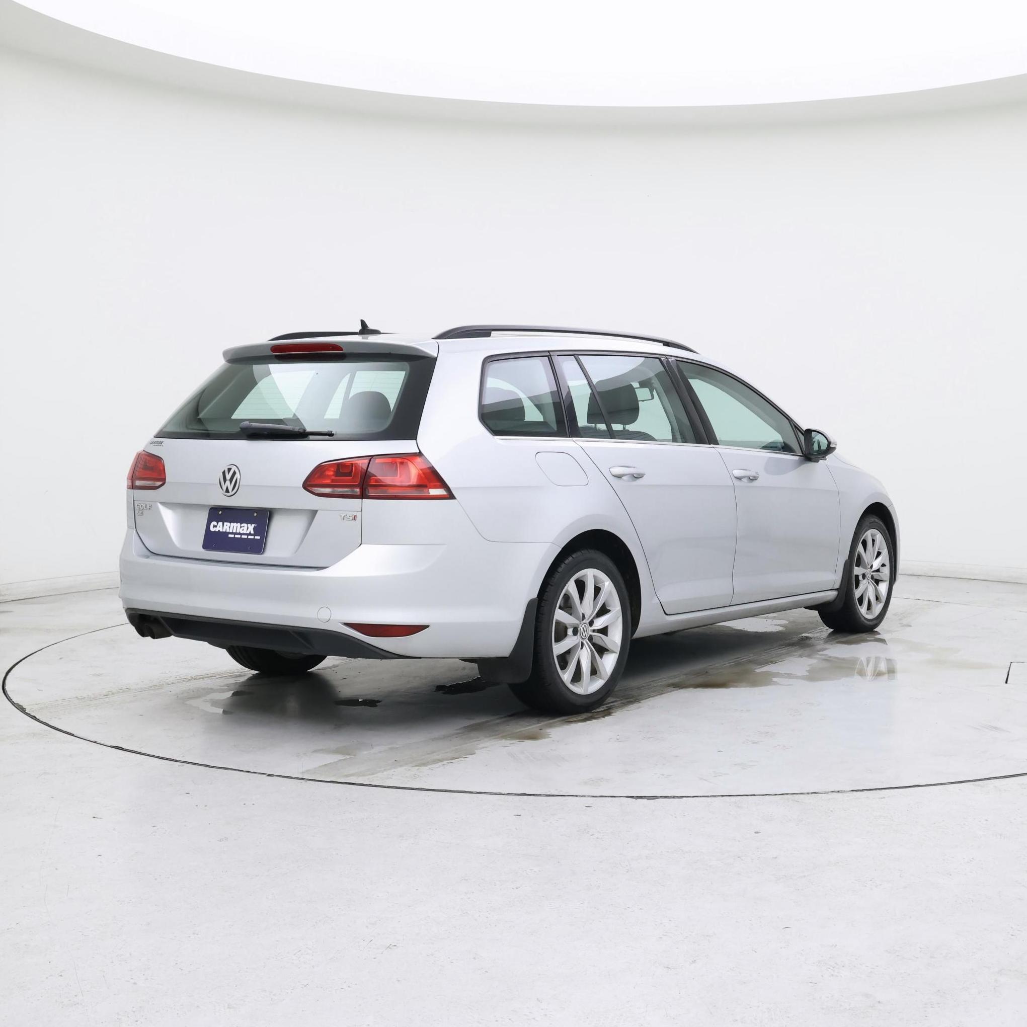 Thumbnail: 2017 Volkswagen Golf - 8