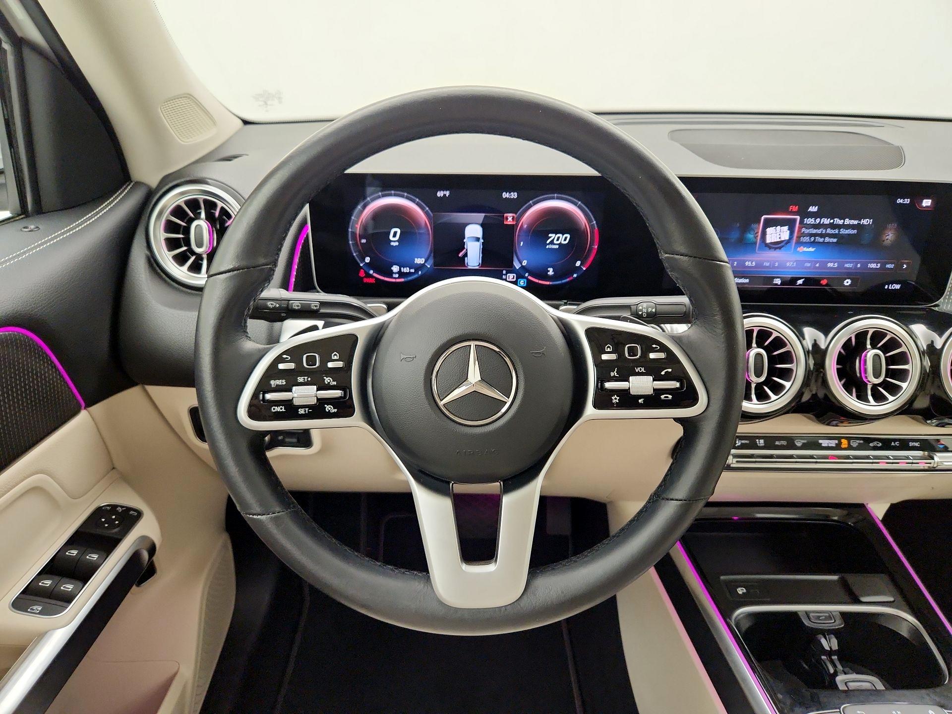 Thumbnail: 2021 Mercedes-Benz GLB - 10