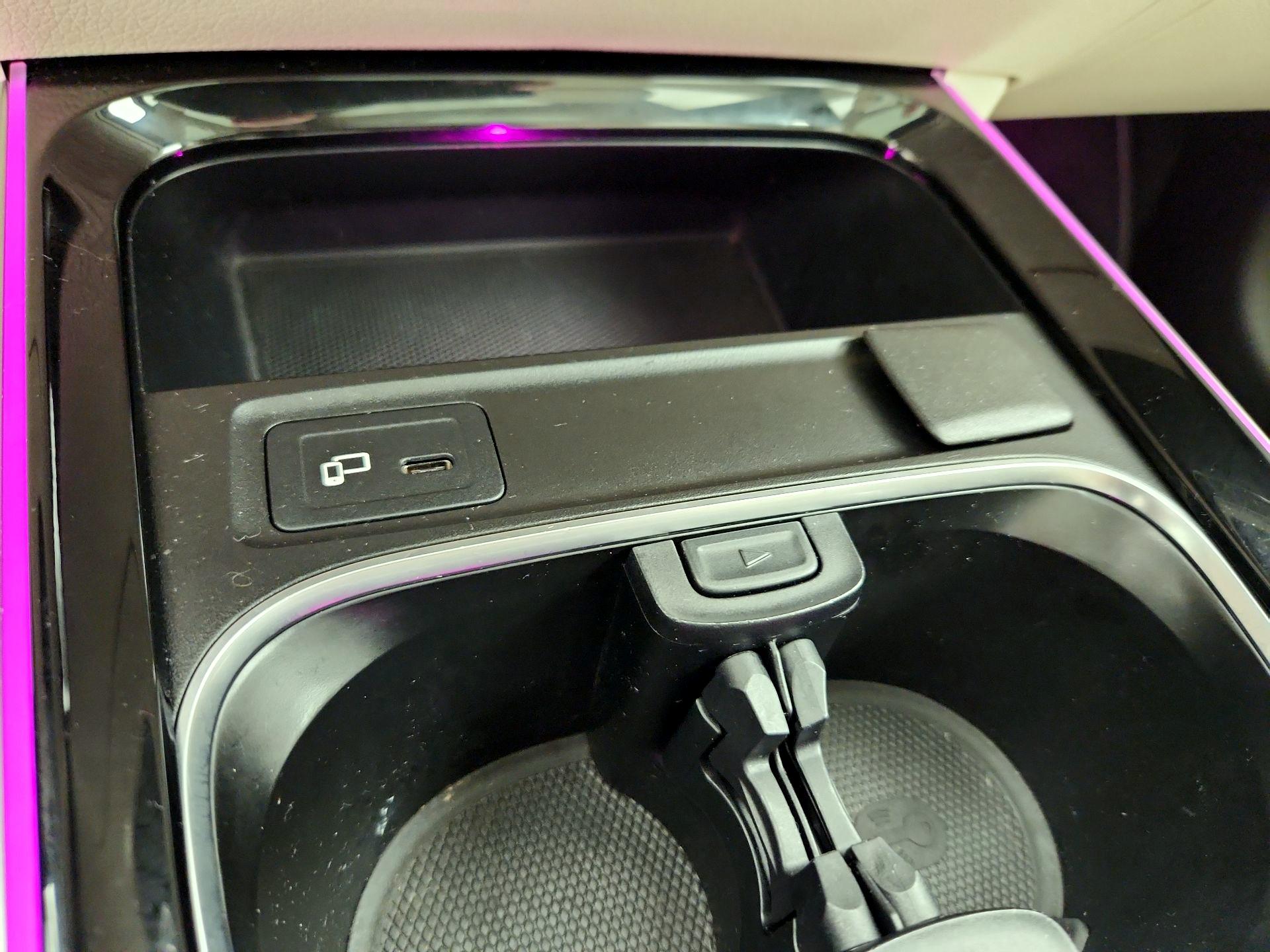 Thumbnail: 2021 Mercedes-Benz GLB - 18