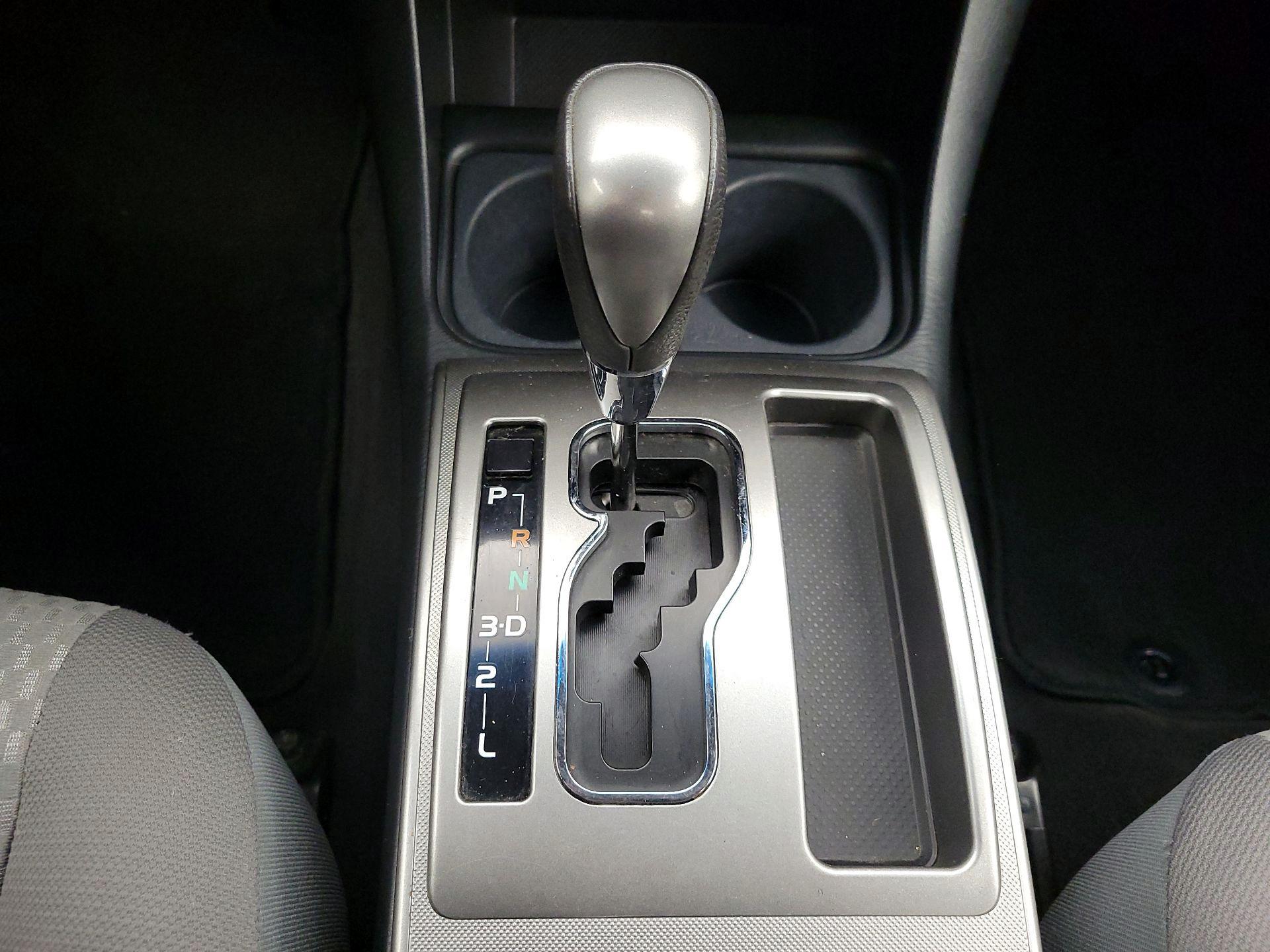 Thumbnail: 2015 Toyota Tacoma - 17