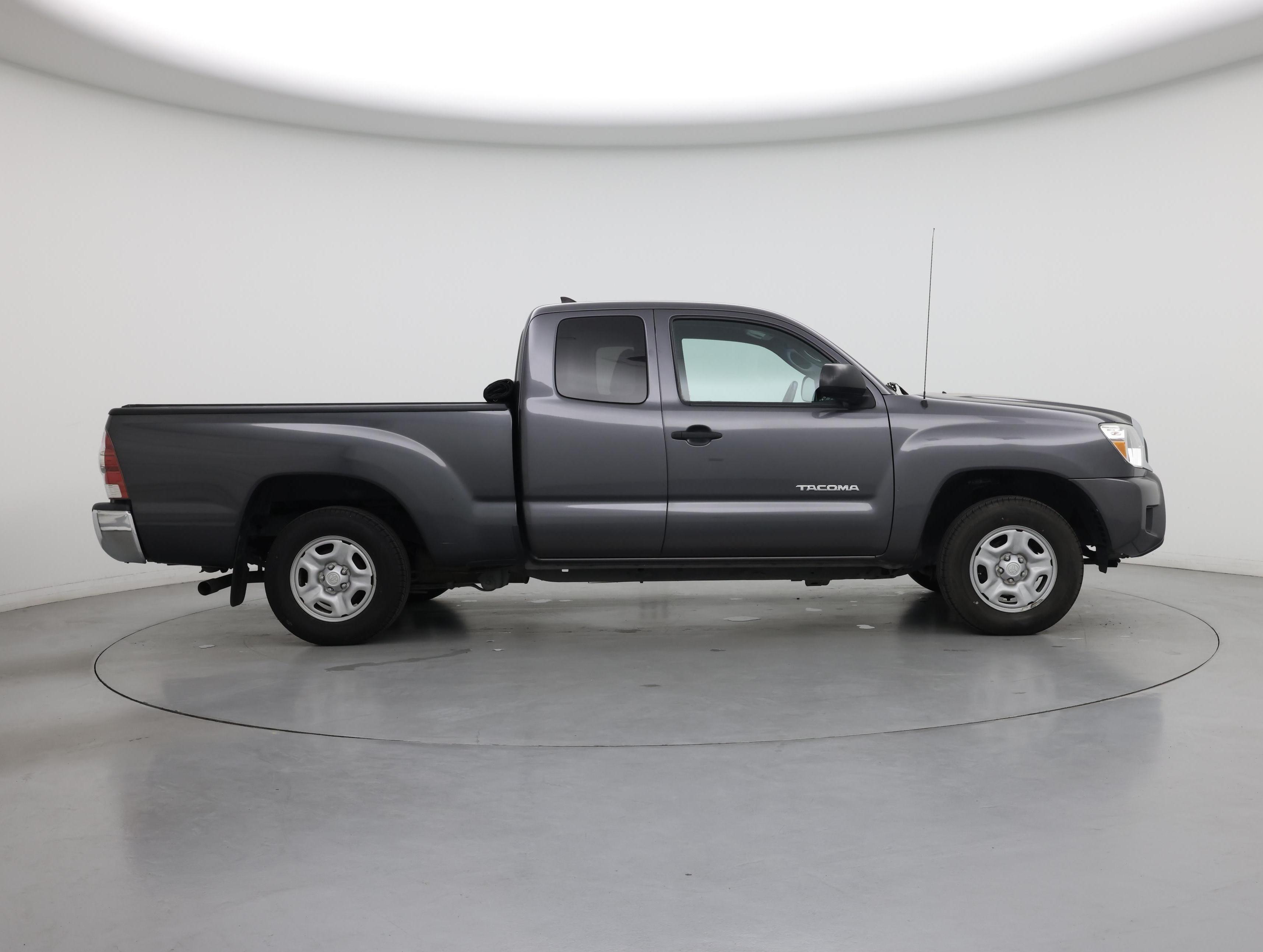 Thumbnail: 2015 Toyota Tacoma - 7