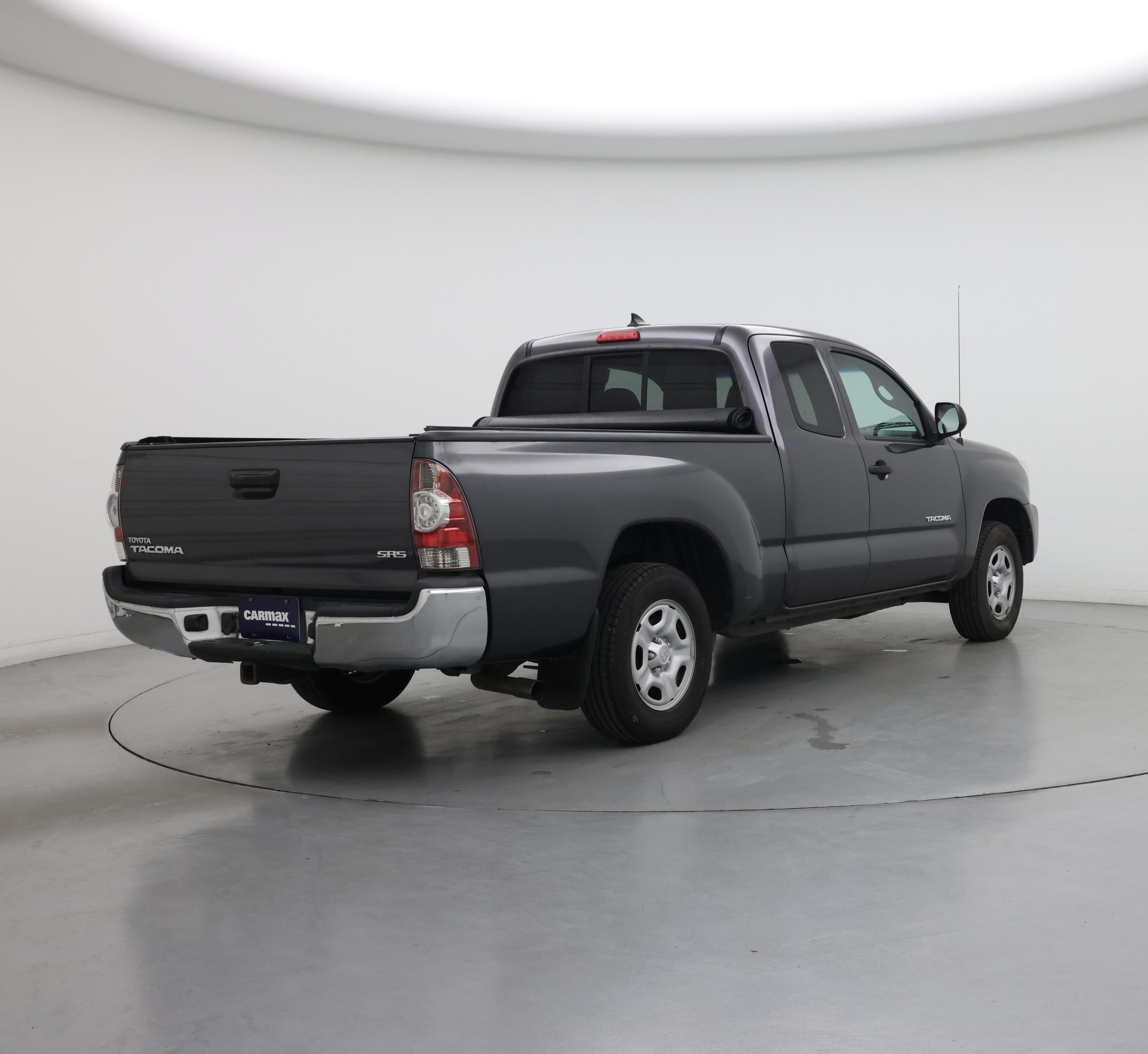 Thumbnail: 2015 Toyota Tacoma - 8
