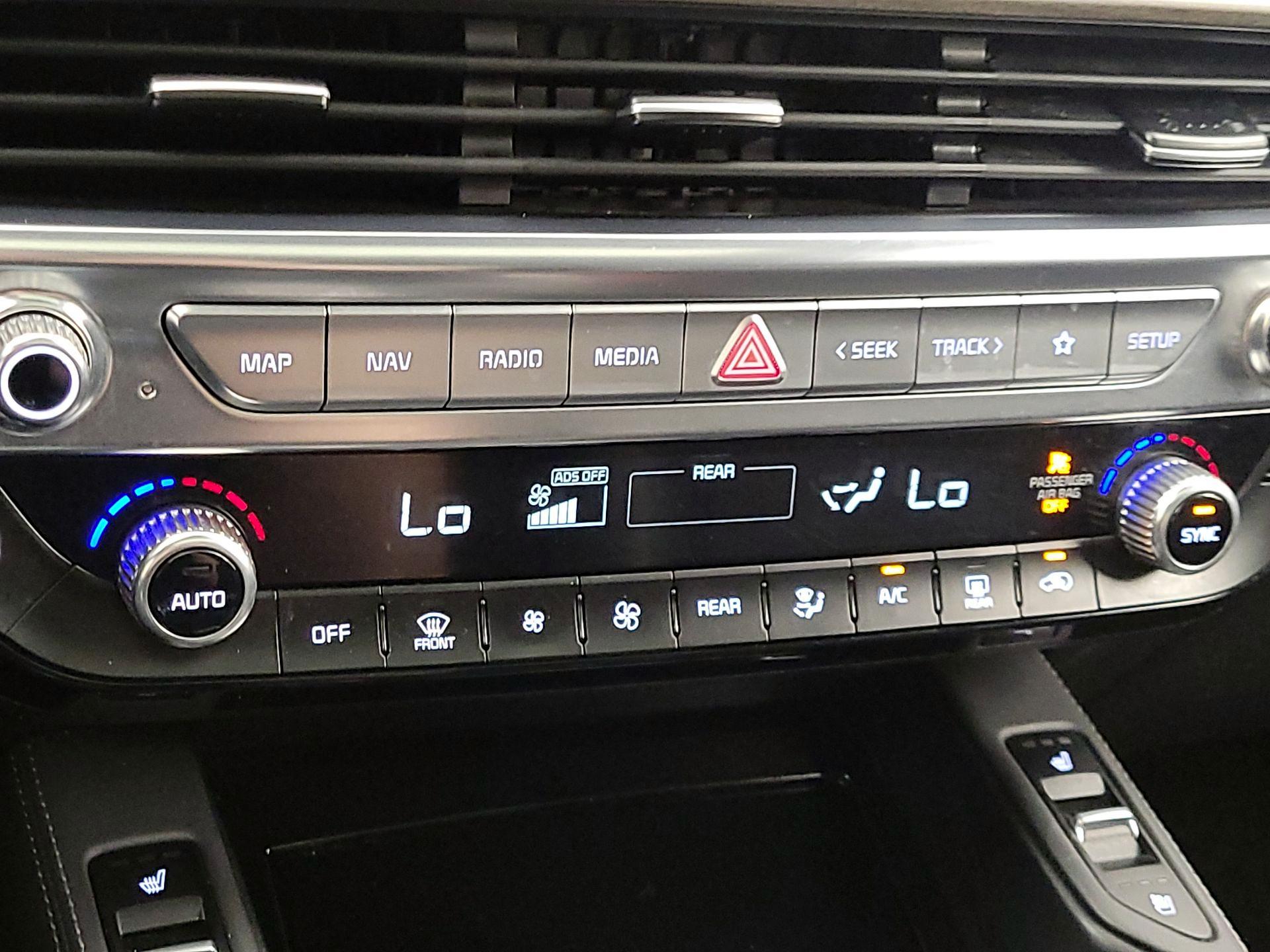 Thumbnail: 2022 Kia Telluride - 17