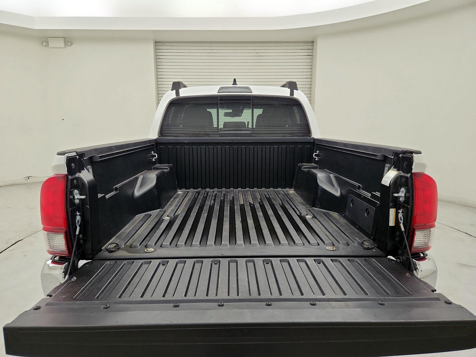 Thumbnail: 2023 Toyota Tacoma - 20