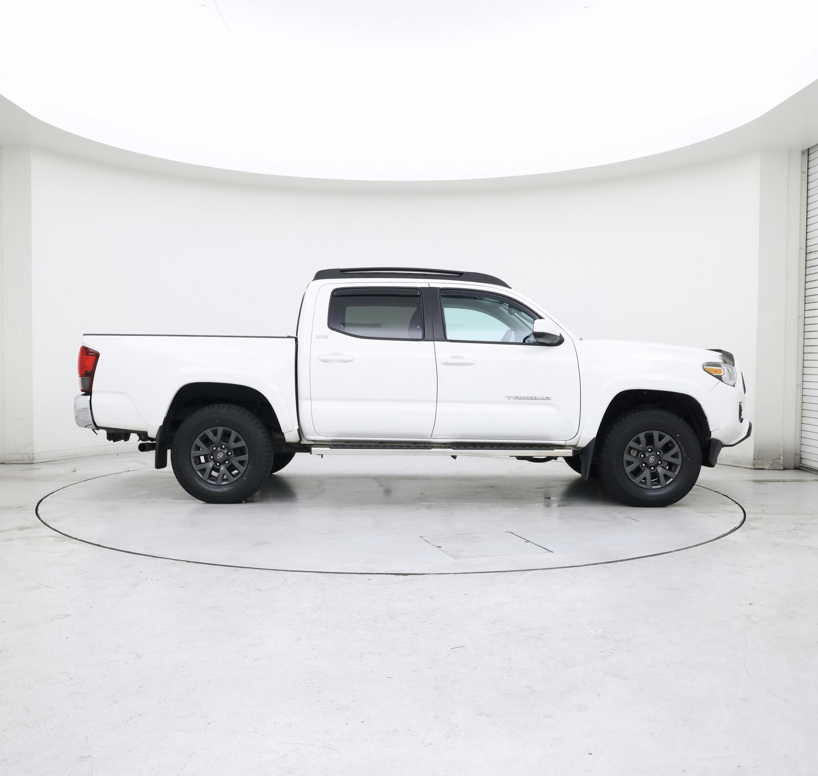 Thumbnail: 2023 Toyota Tacoma - 7