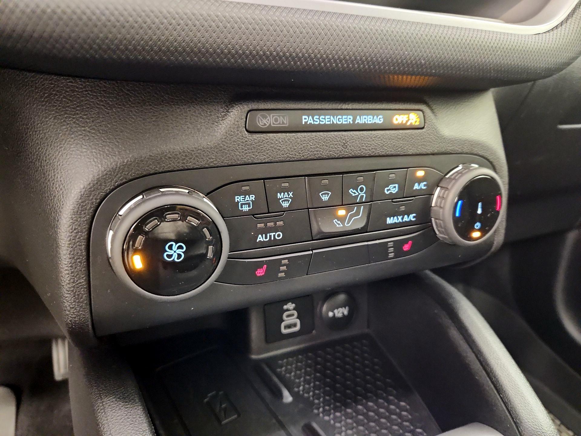 Thumbnail: 2023 Ford Bronco Sport - 16