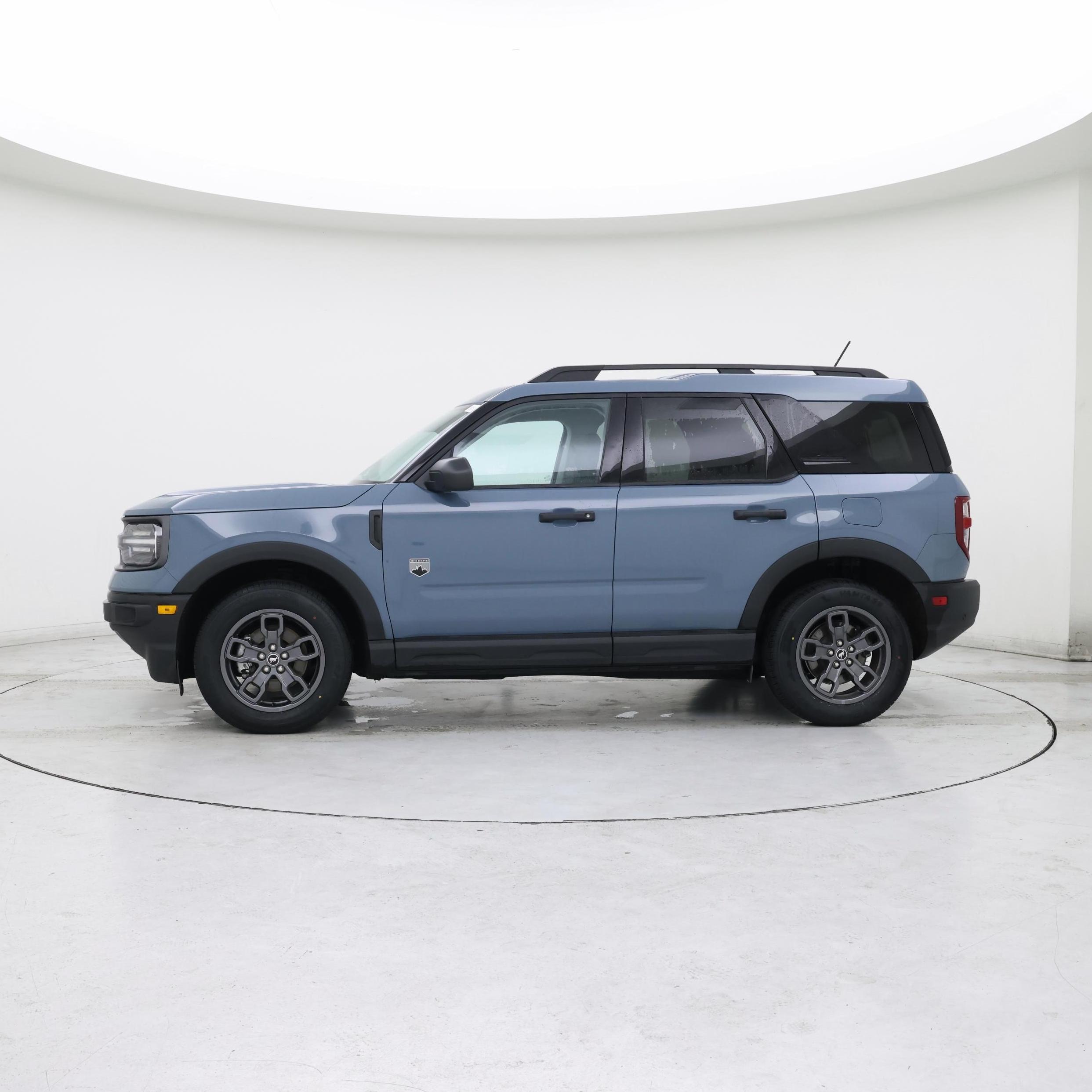 Thumbnail: 2023 Ford Bronco Sport - 3