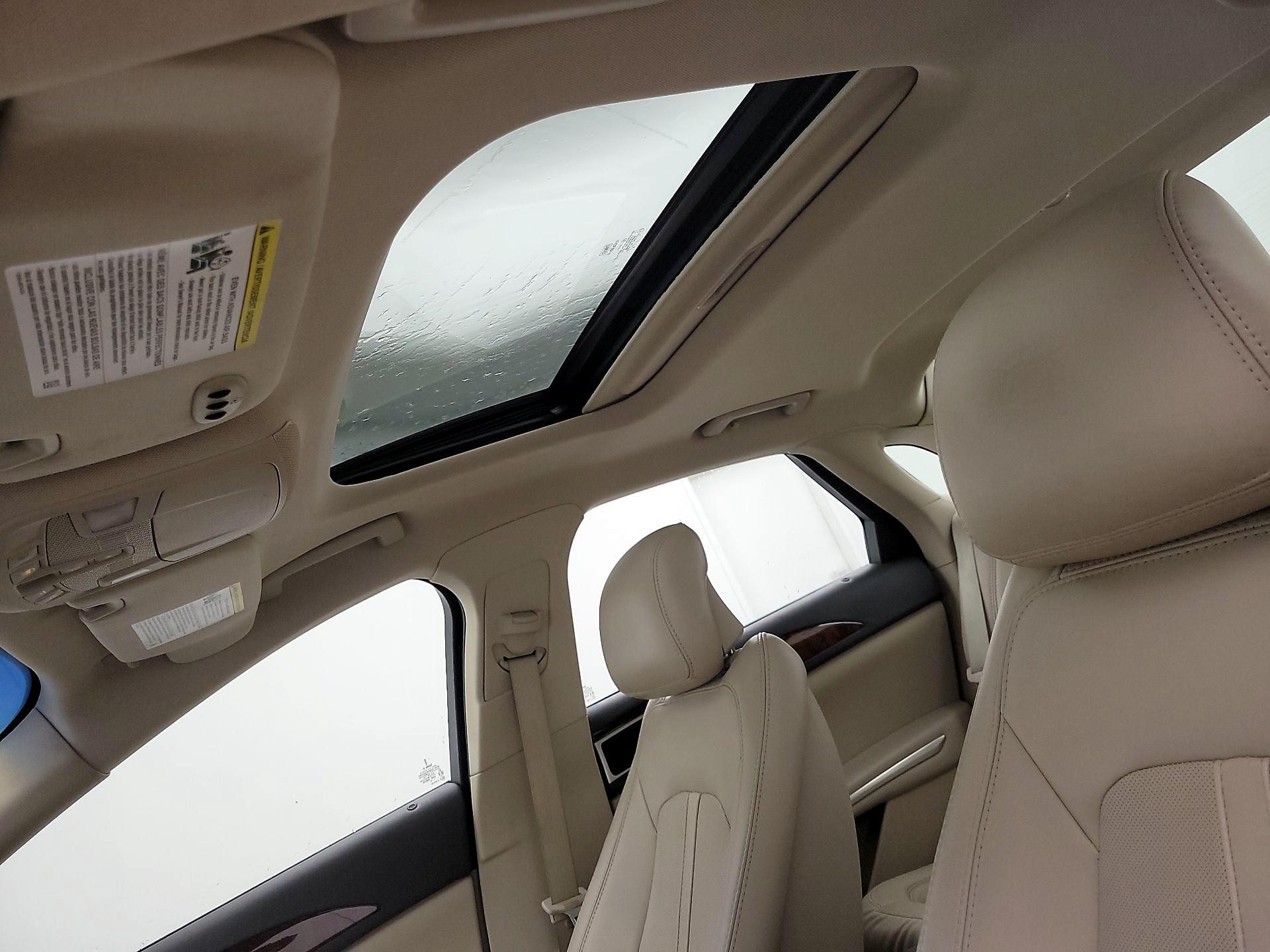 Thumbnail: 2016 Lincoln MKZ - 19