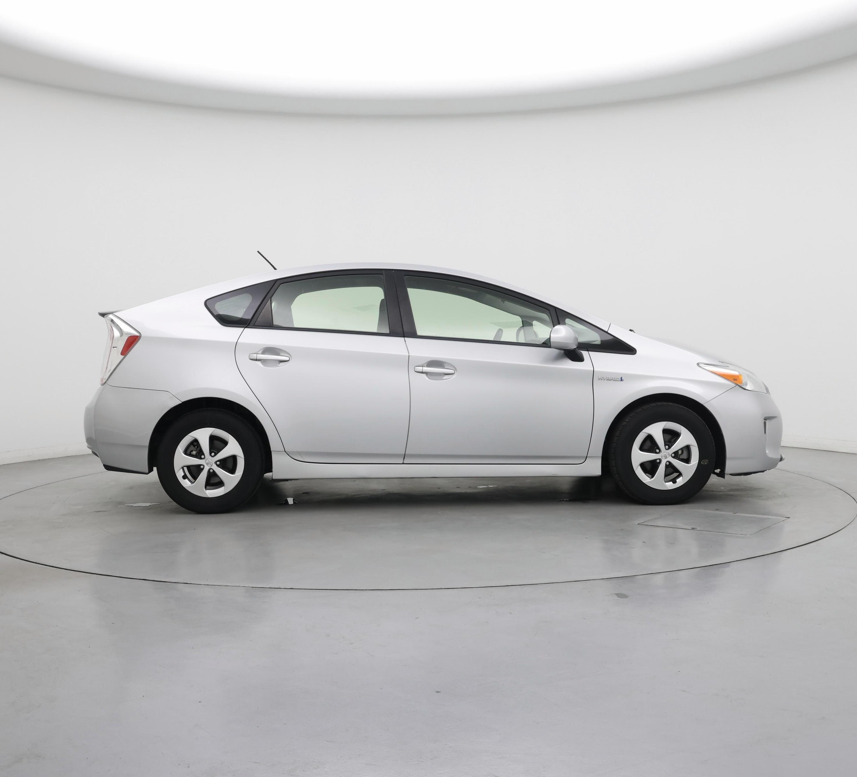 Thumbnail: 2015 Toyota Prius - 7