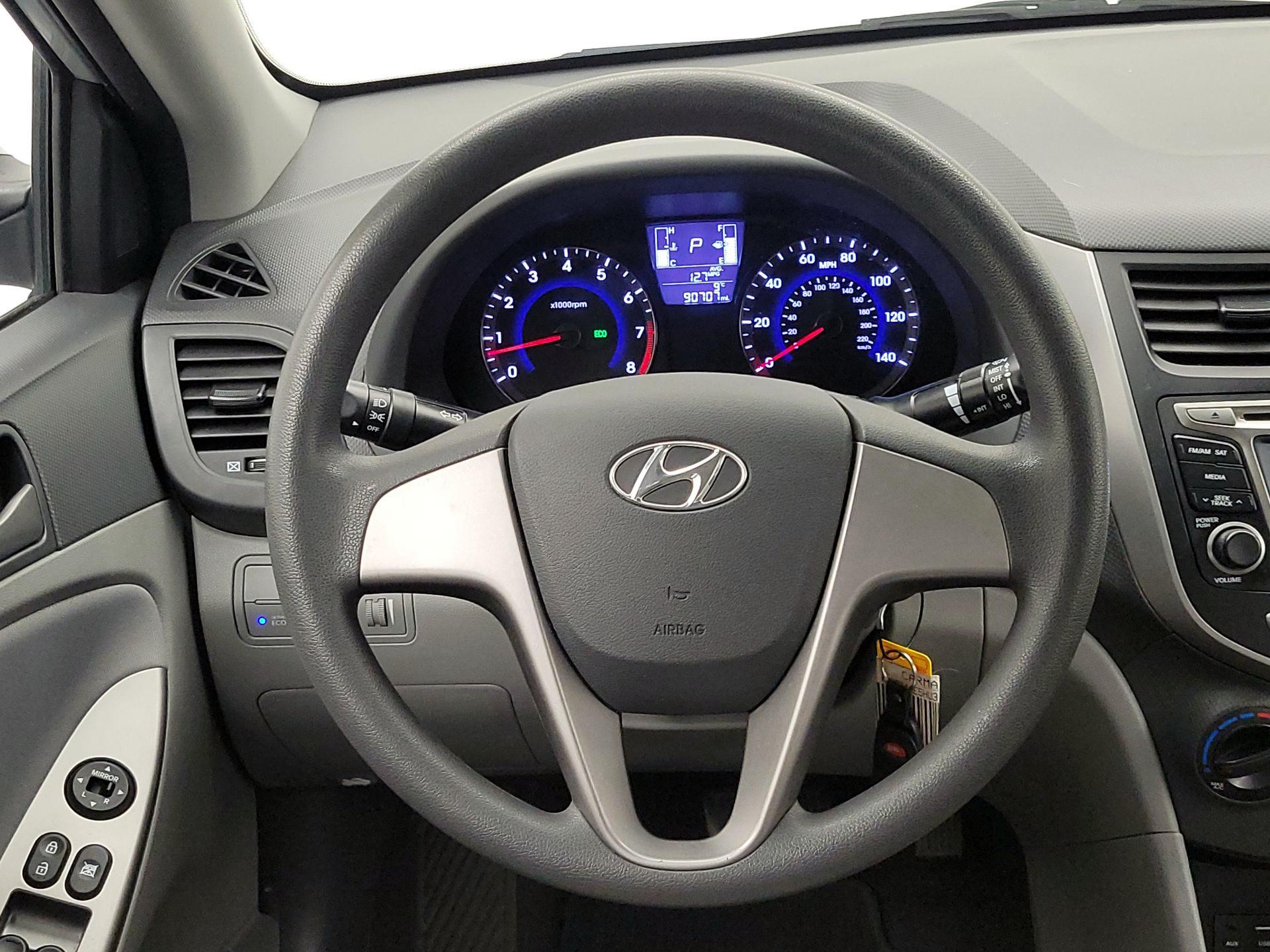 Thumbnail: 2017 Hyundai Accent - 10