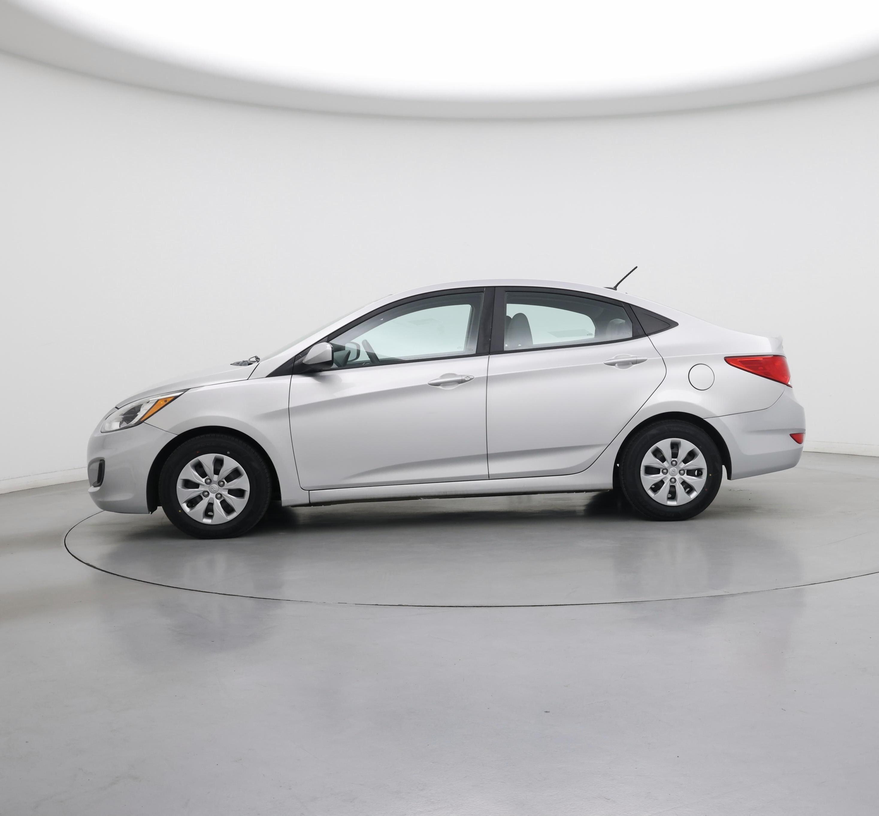 Thumbnail: 2017 Hyundai Accent - 3