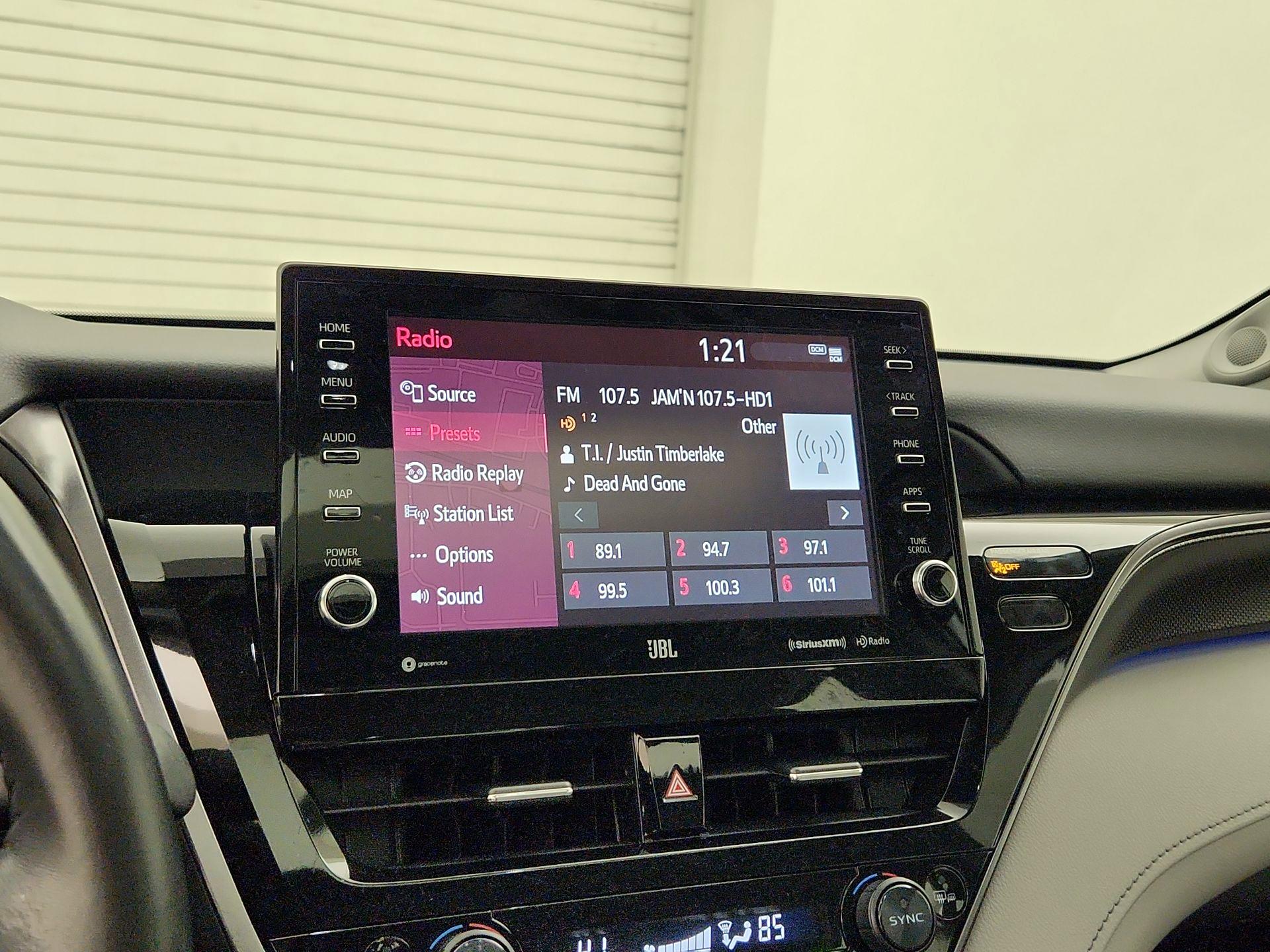 Thumbnail: 2022 Toyota Camry - 16