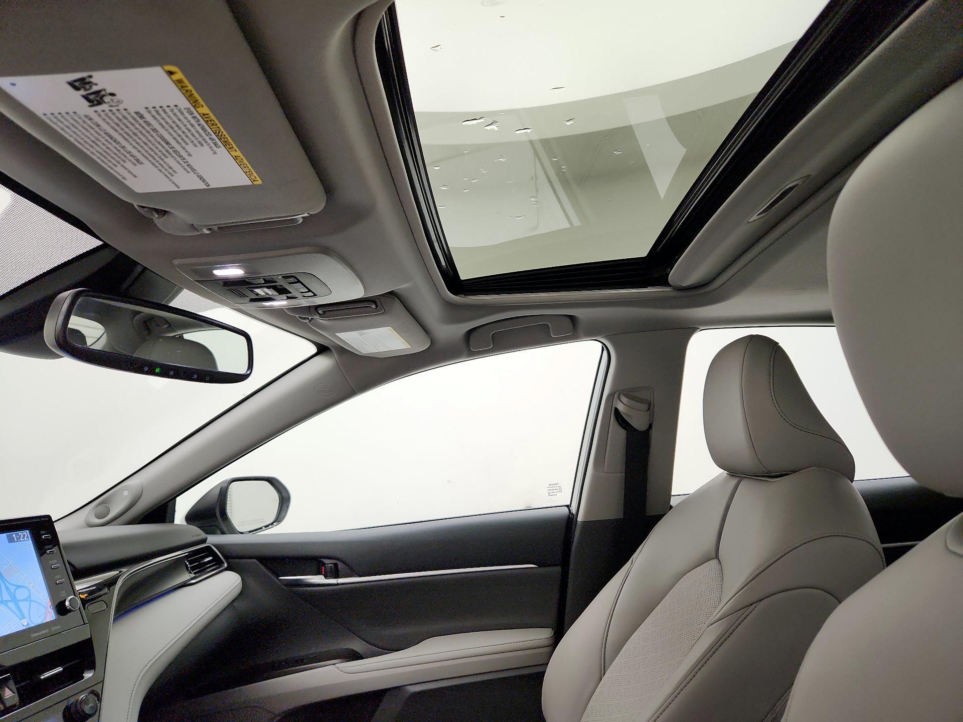 Thumbnail: 2022 Toyota Camry - 20