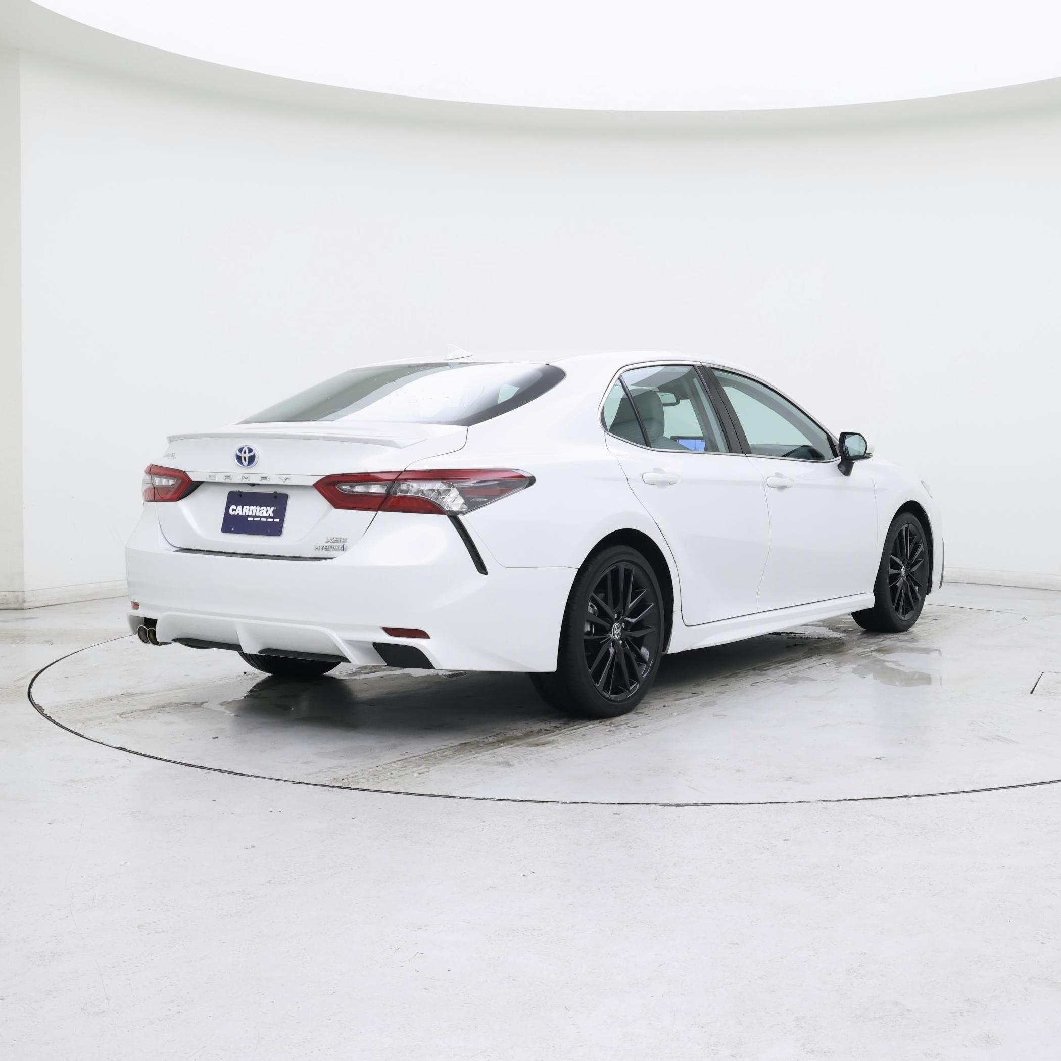 Thumbnail: 2022 Toyota Camry - 8