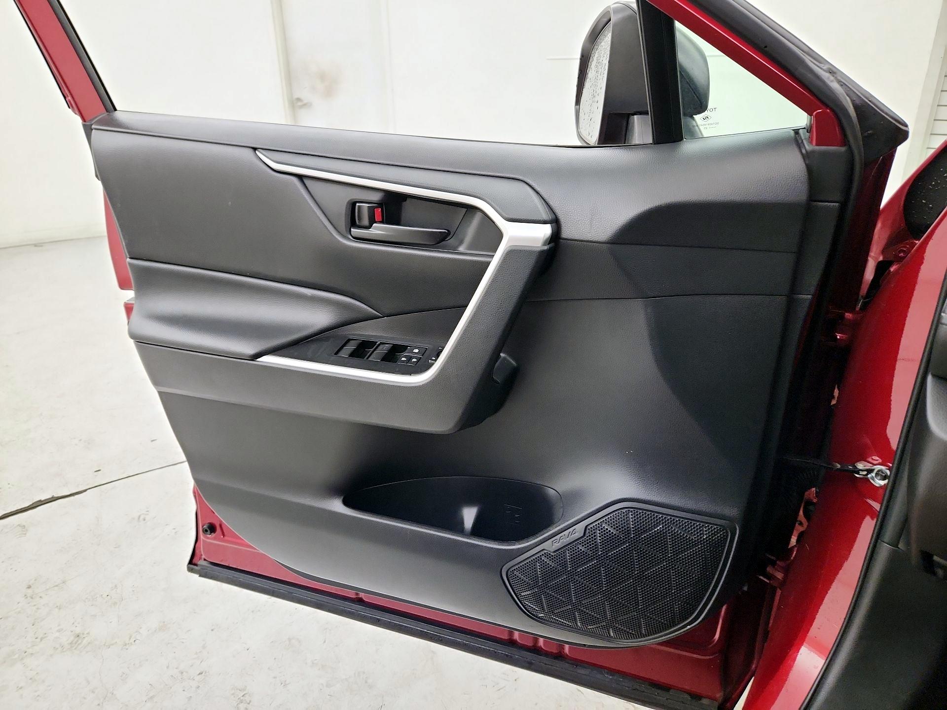 Thumbnail: 2023 Toyota RAV4 - 12