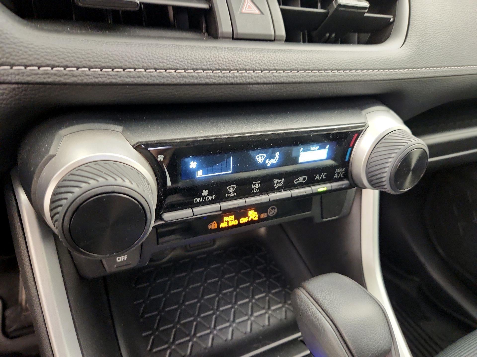 Thumbnail: 2023 Toyota RAV4 - 16