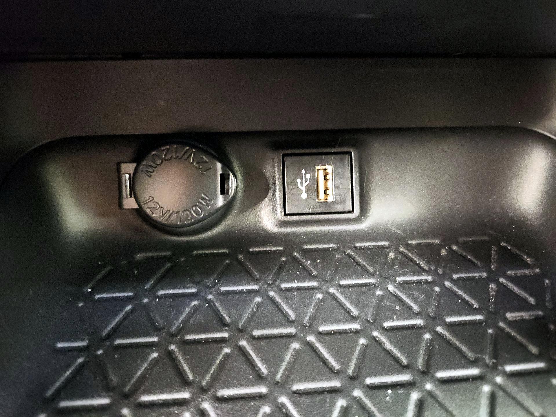 Thumbnail: 2023 Toyota RAV4 - 18