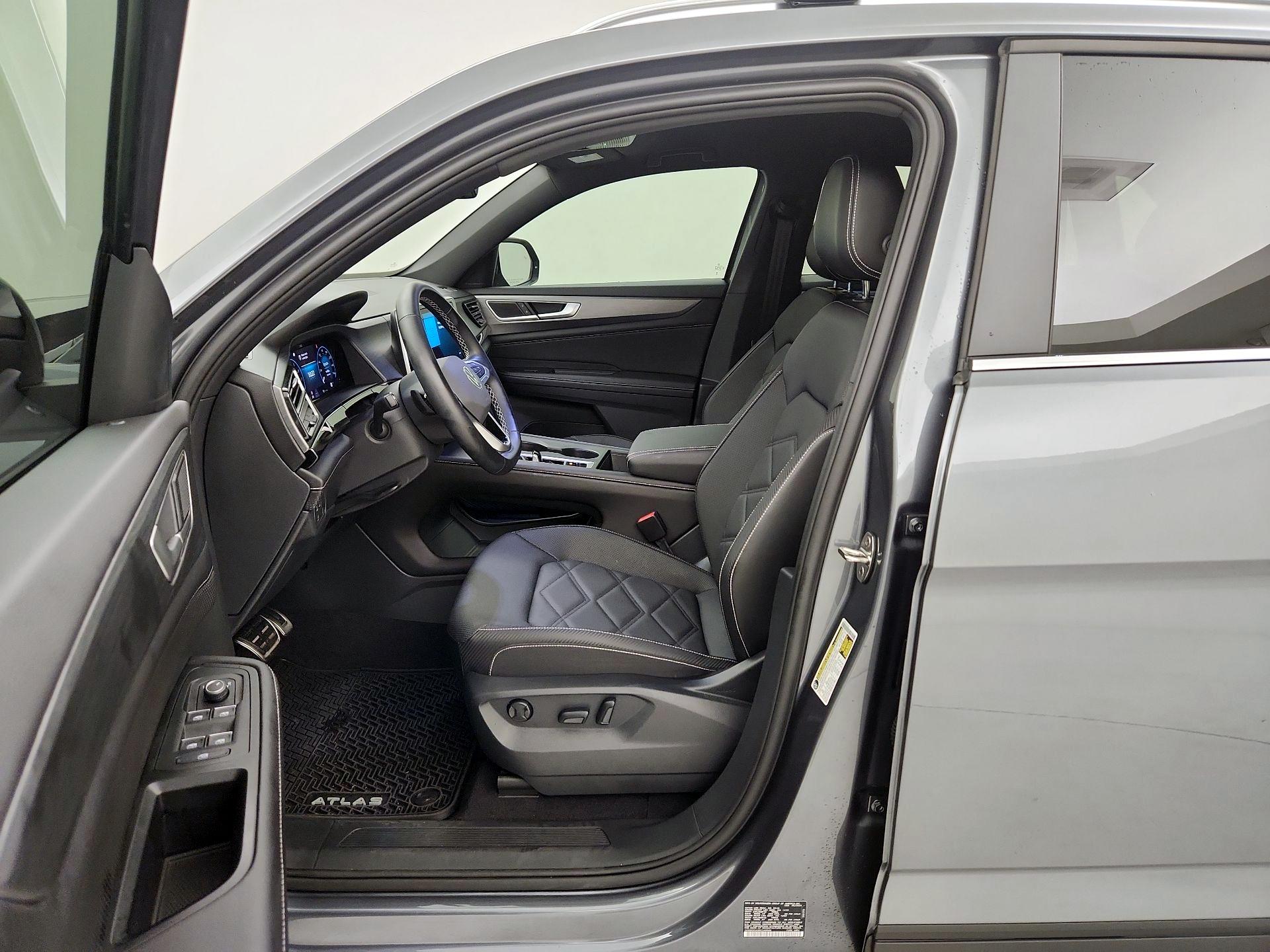 Thumbnail: 2024 Volkswagen Atlas - 11