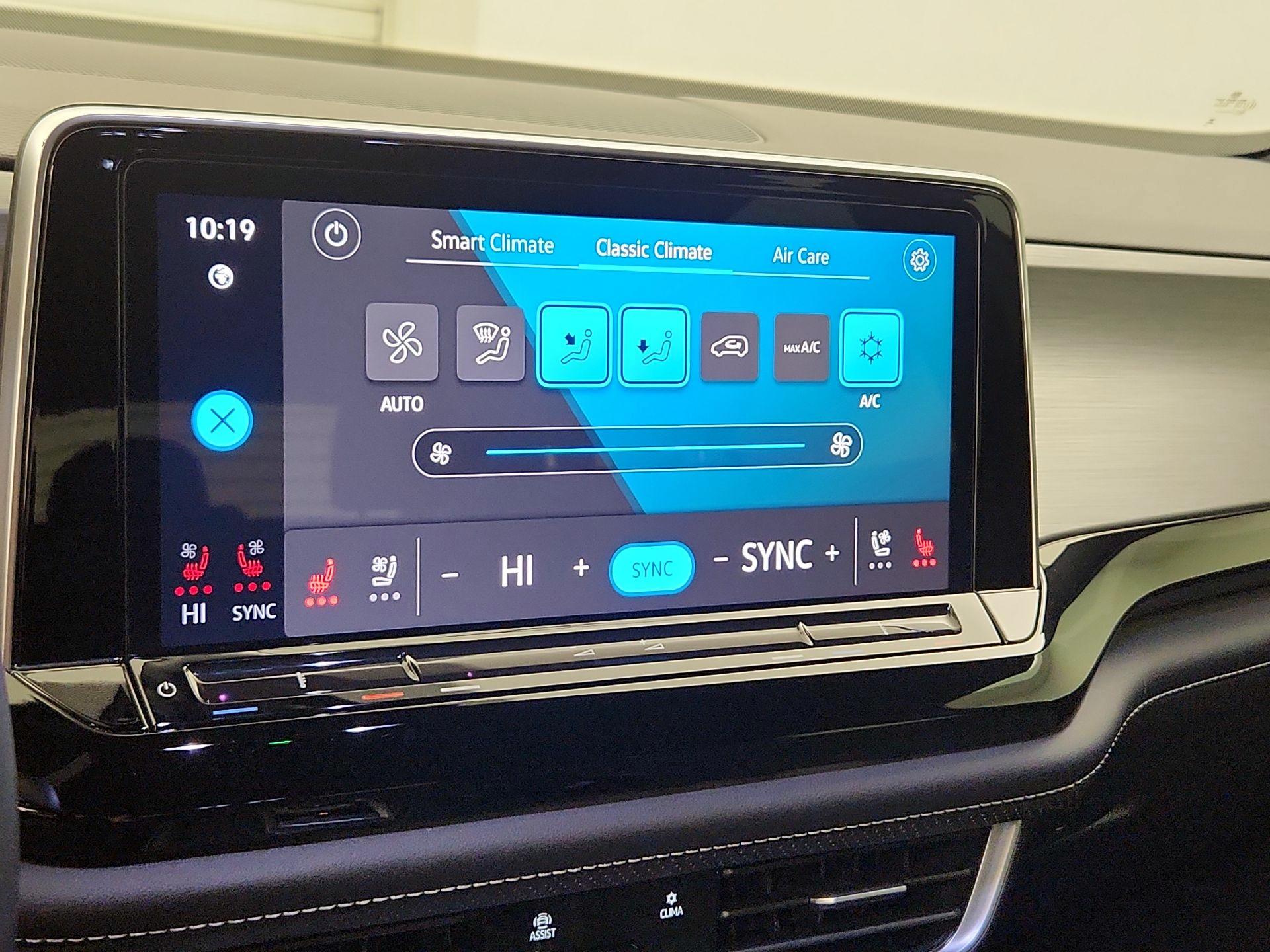 Thumbnail: 2024 Volkswagen Atlas - 16