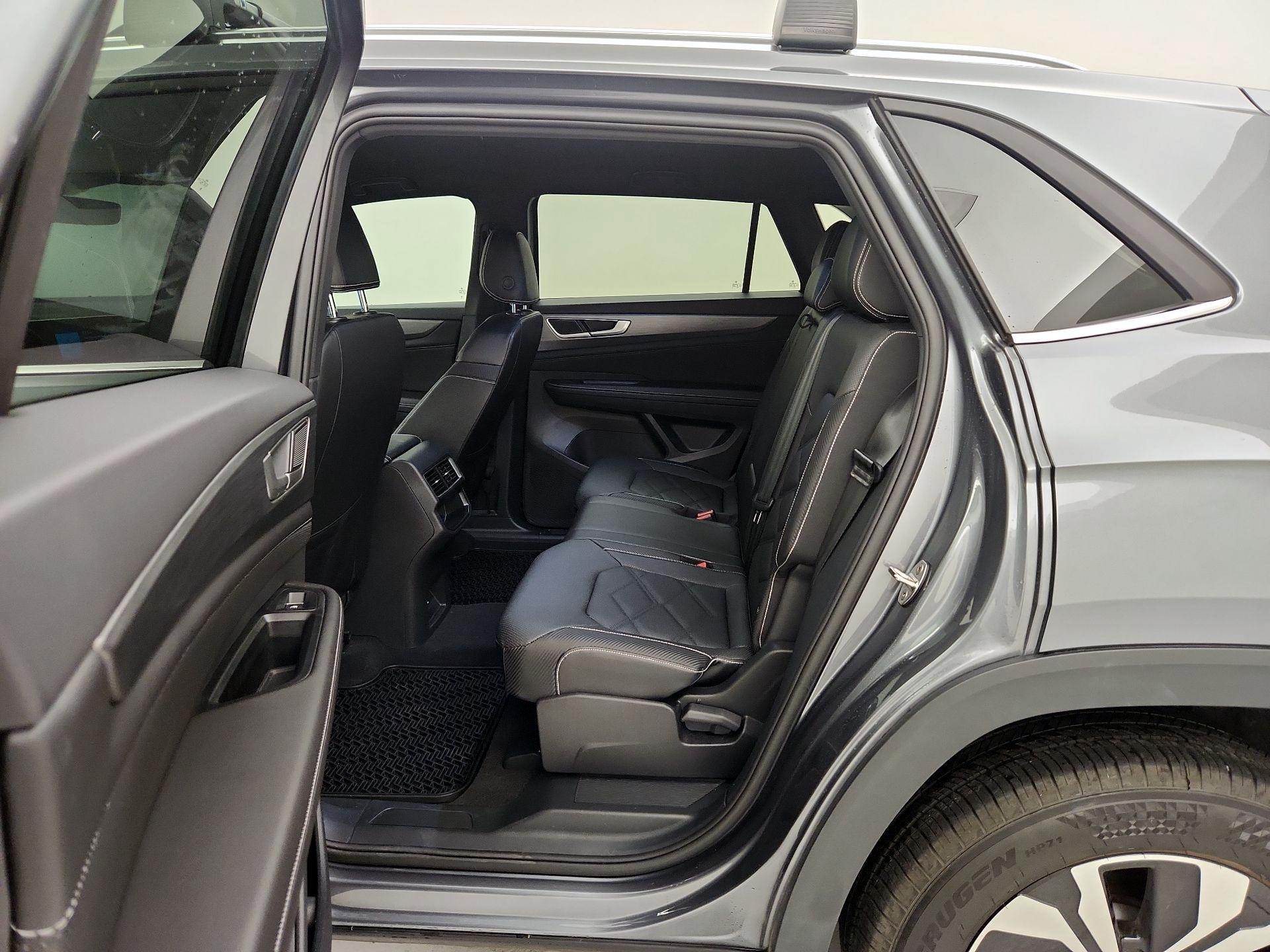 Thumbnail: 2024 Volkswagen Atlas - 19