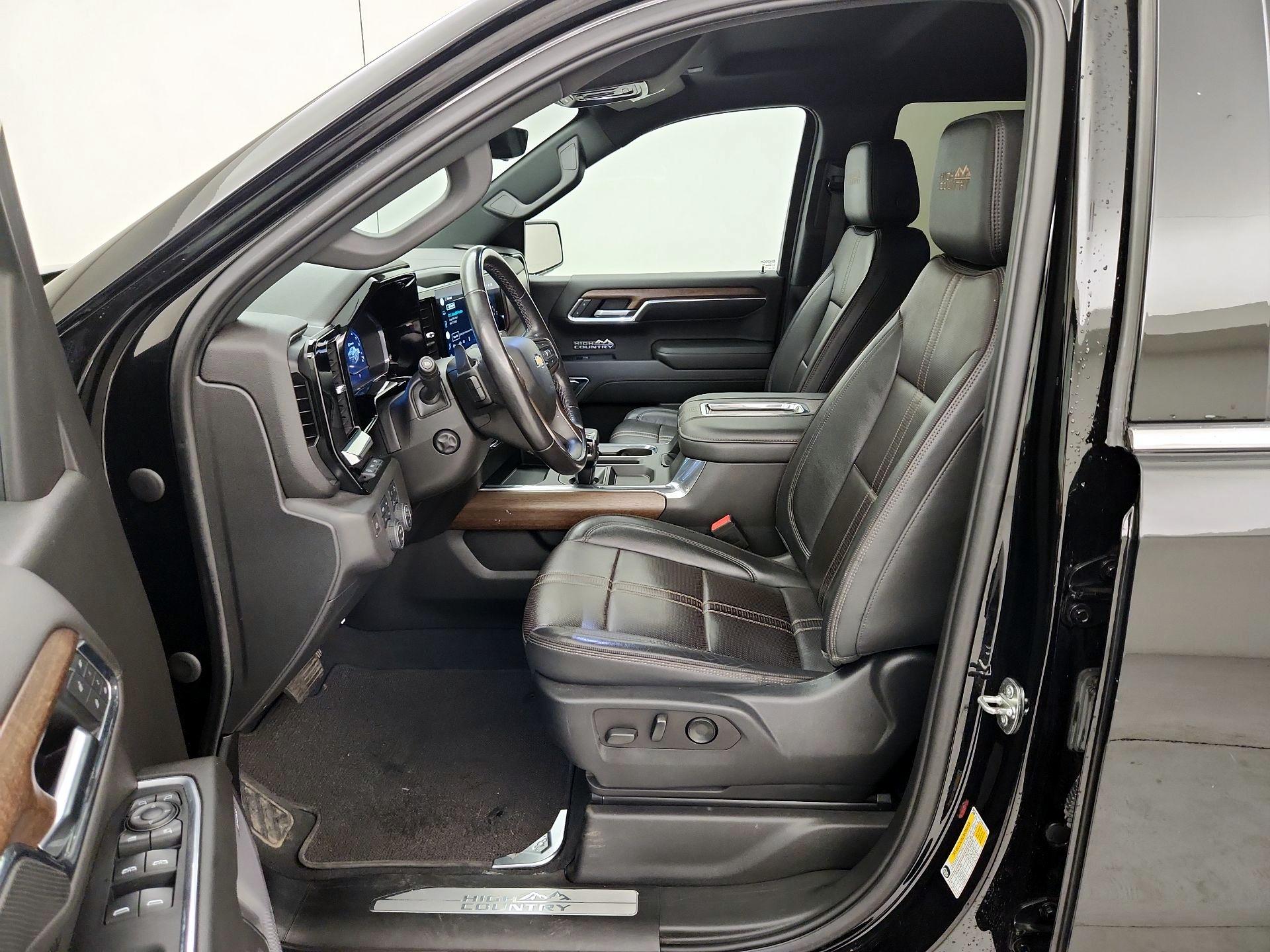 Thumbnail: 2022 Chevrolet Silverado 1500 - 11