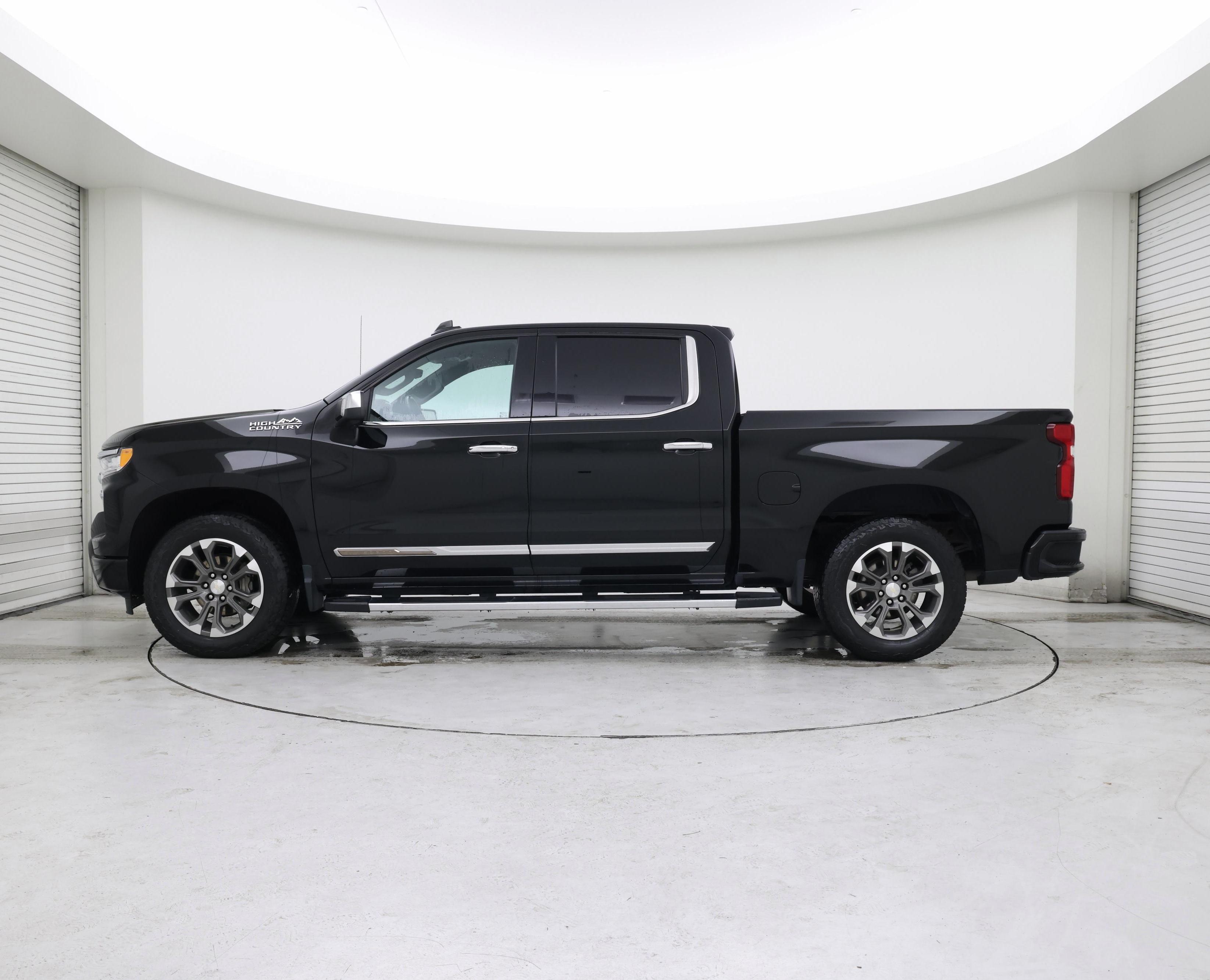 Thumbnail: 2022 Chevrolet Silverado 1500 - 3