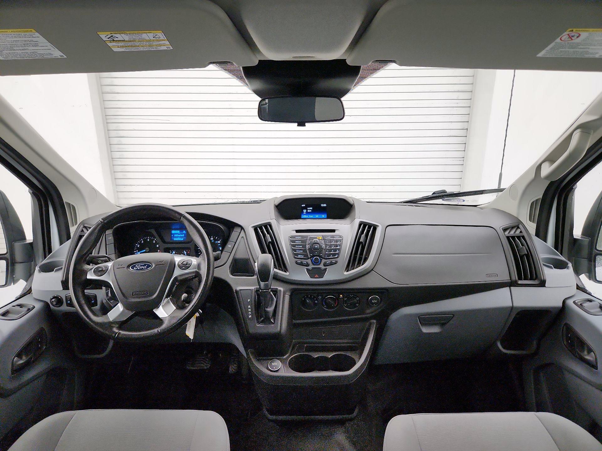 Thumbnail: 2017 Ford Transit Series - 9