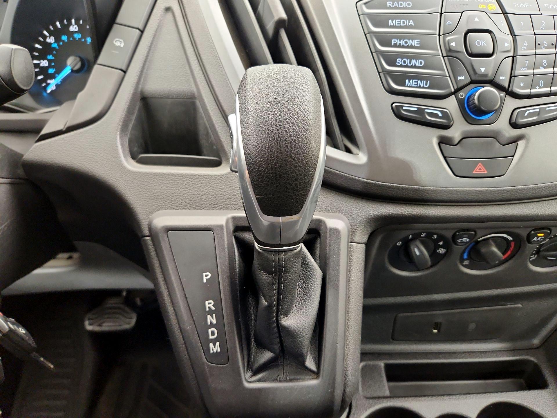 Thumbnail: 2017 Ford Transit Series - 17