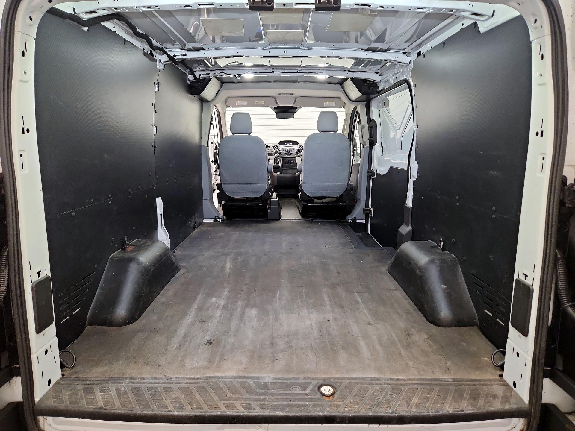 Thumbnail: 2017 Ford Transit Series - 20