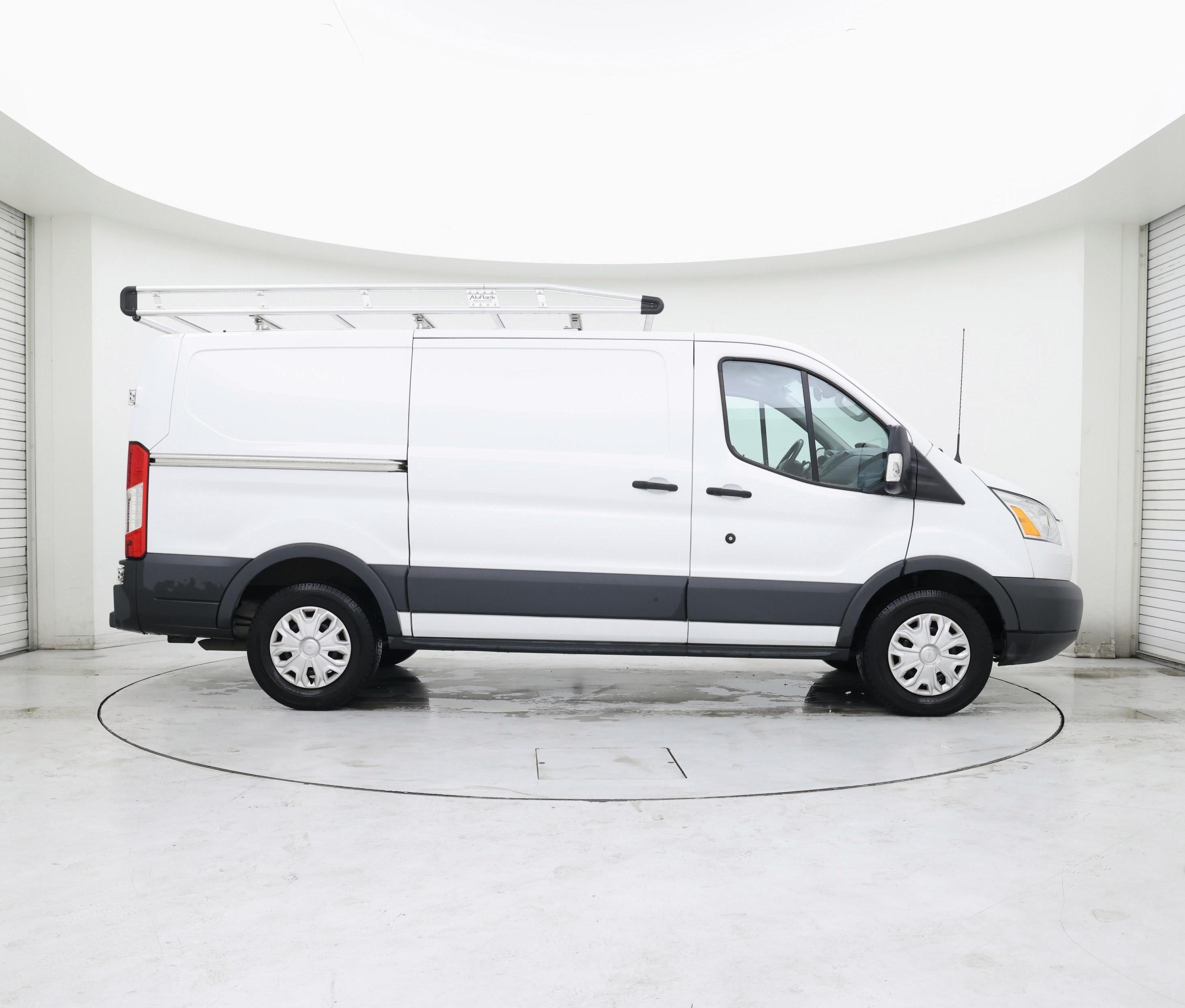 Thumbnail: 2017 Ford Transit Series - 7