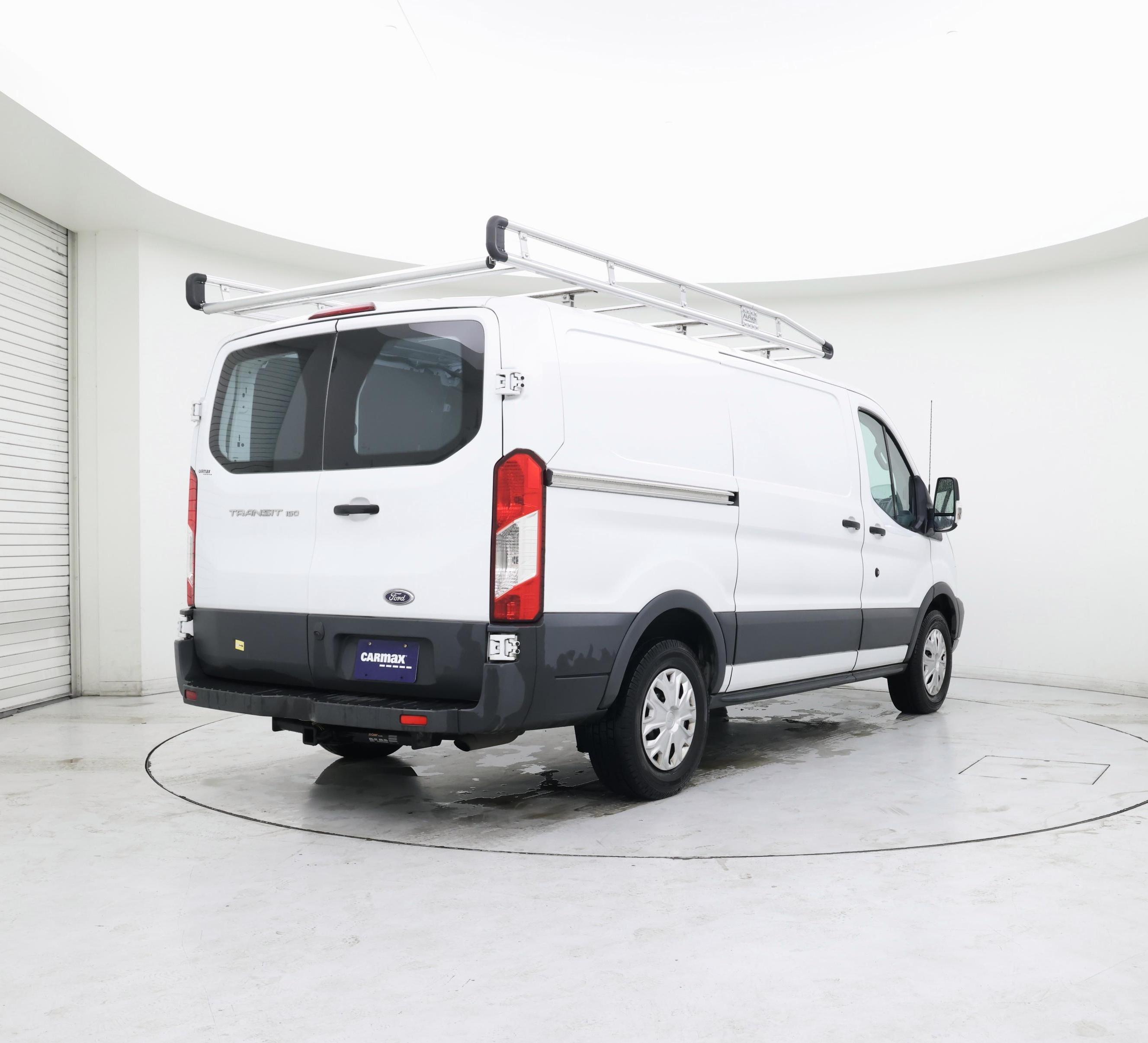 Thumbnail: 2017 Ford Transit Series - 8