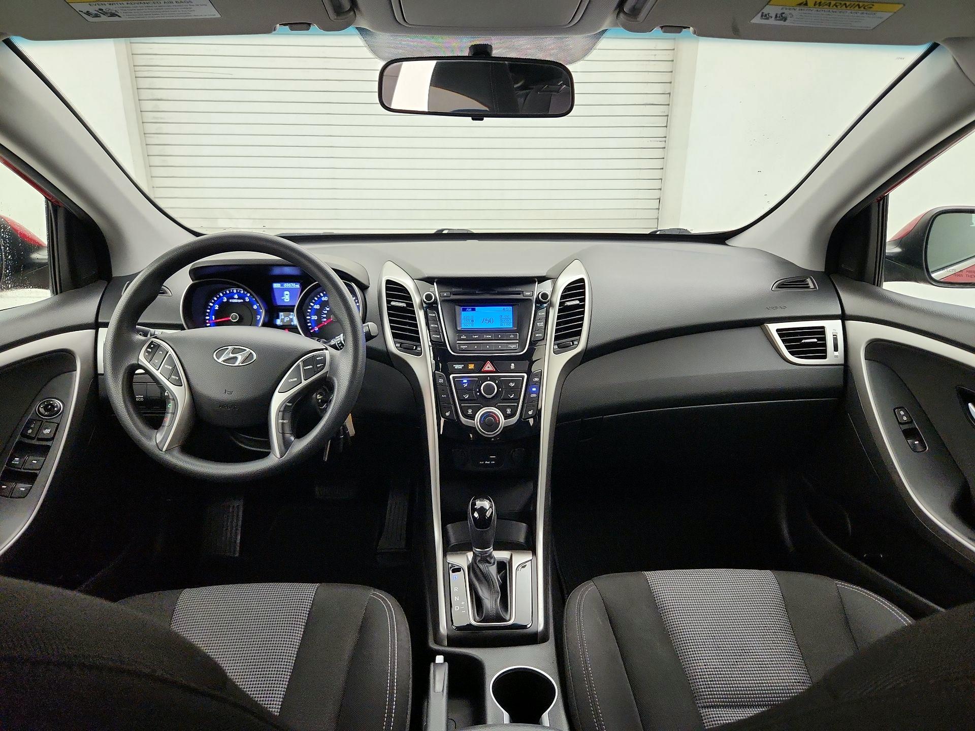 Thumbnail: 2016 Hyundai Elantra - 9