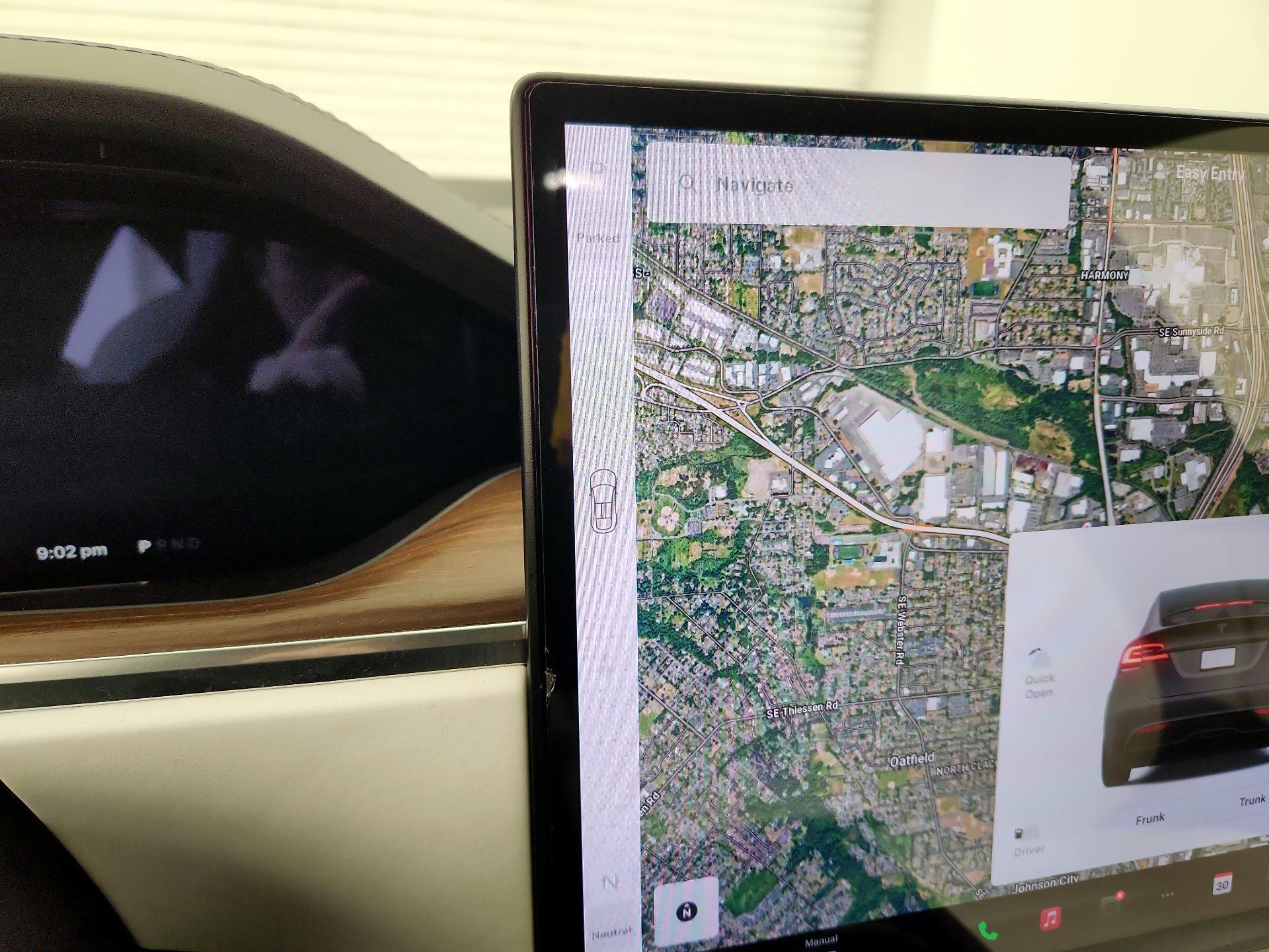 Thumbnail: 2022 Tesla Model X - 17