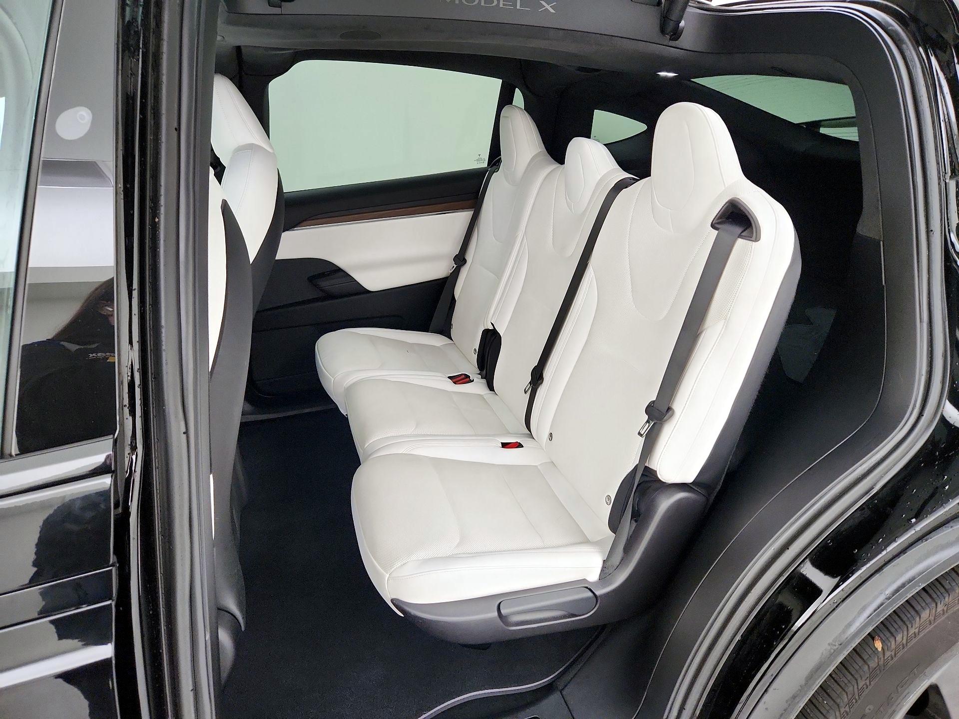 Thumbnail: 2022 Tesla Model X - 20