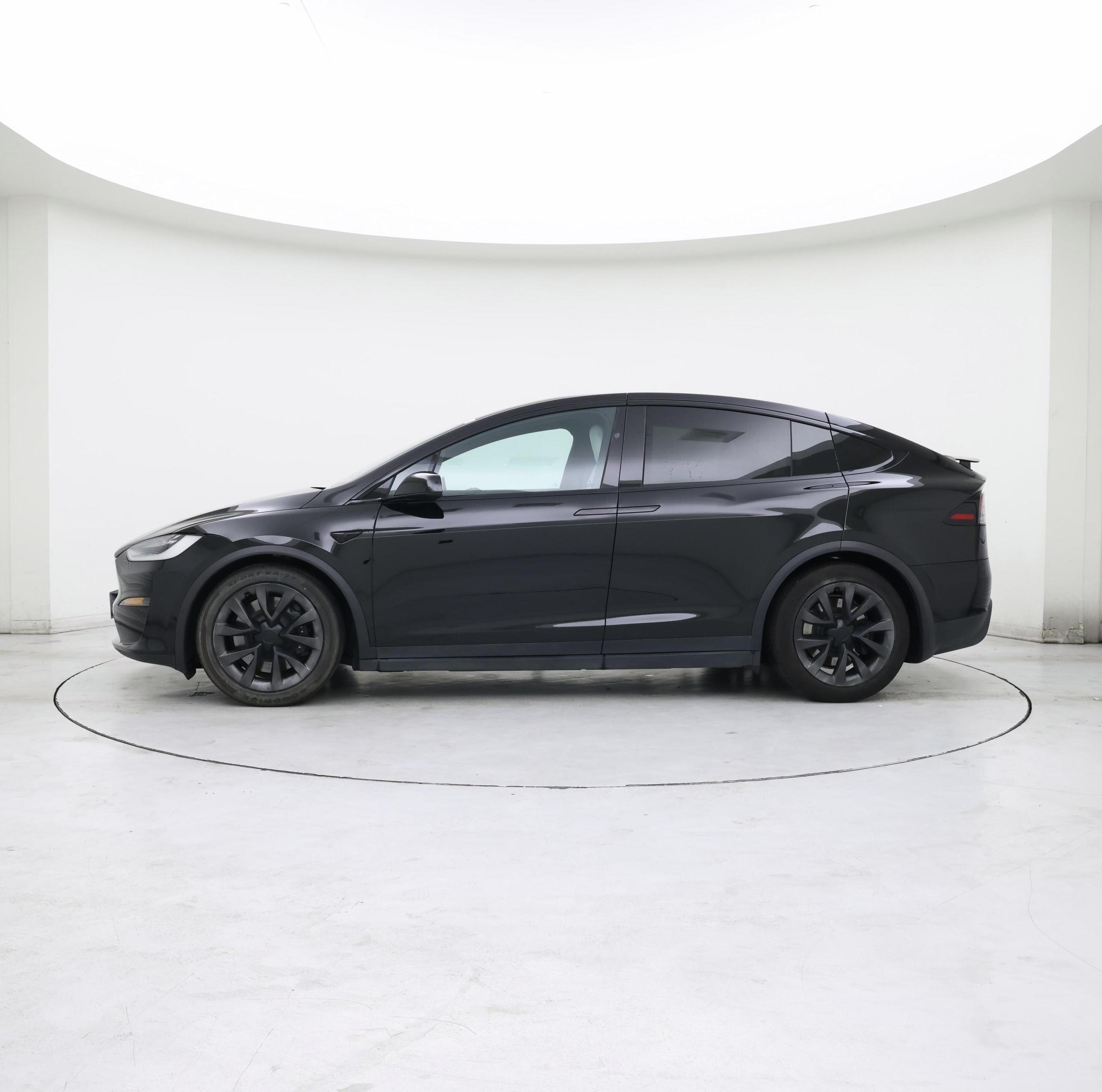 Thumbnail: 2022 Tesla Model X - 3