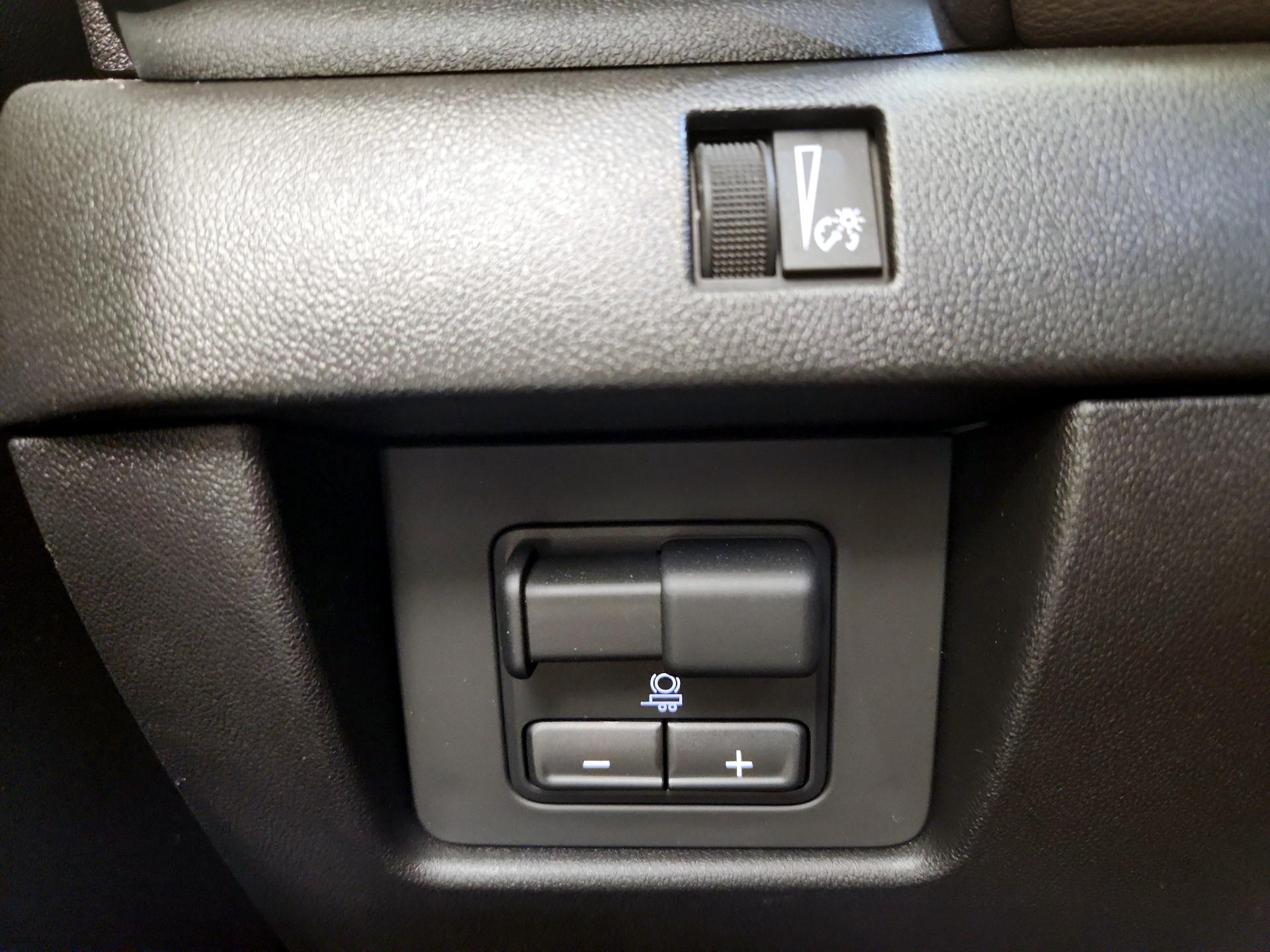 Thumbnail: 2023 GMC Canyon - 13