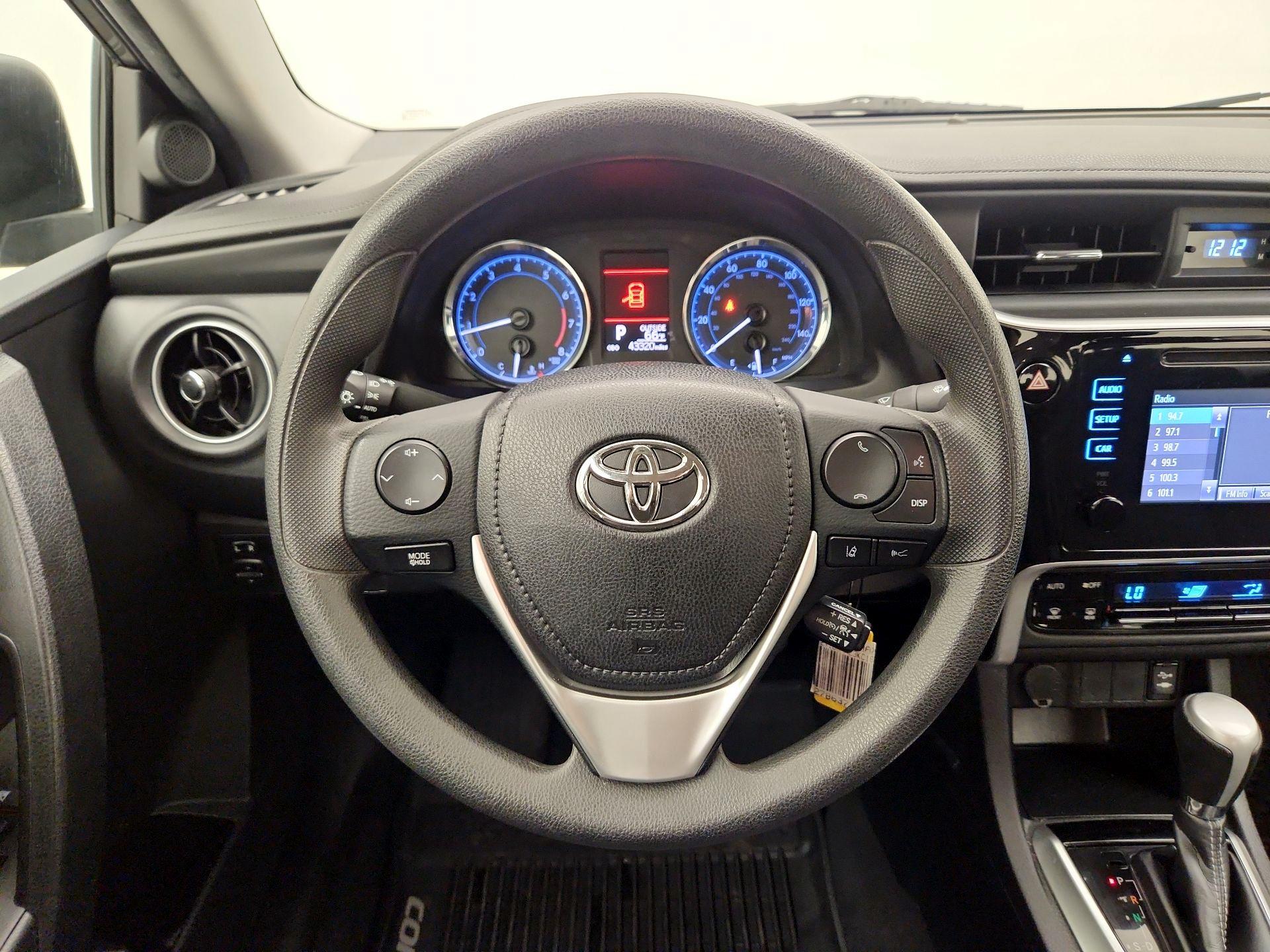 Thumbnail: 2019 Toyota Corolla - 10