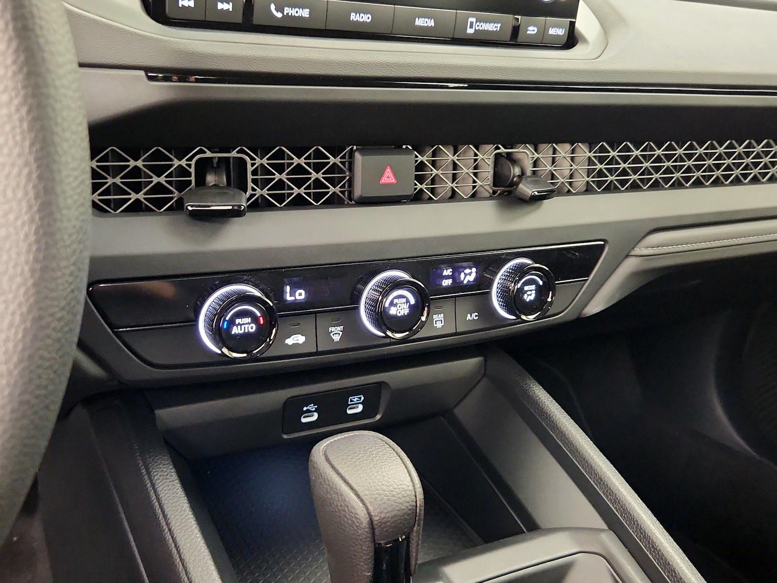 2025 Honda Accord LX - Photo 16
