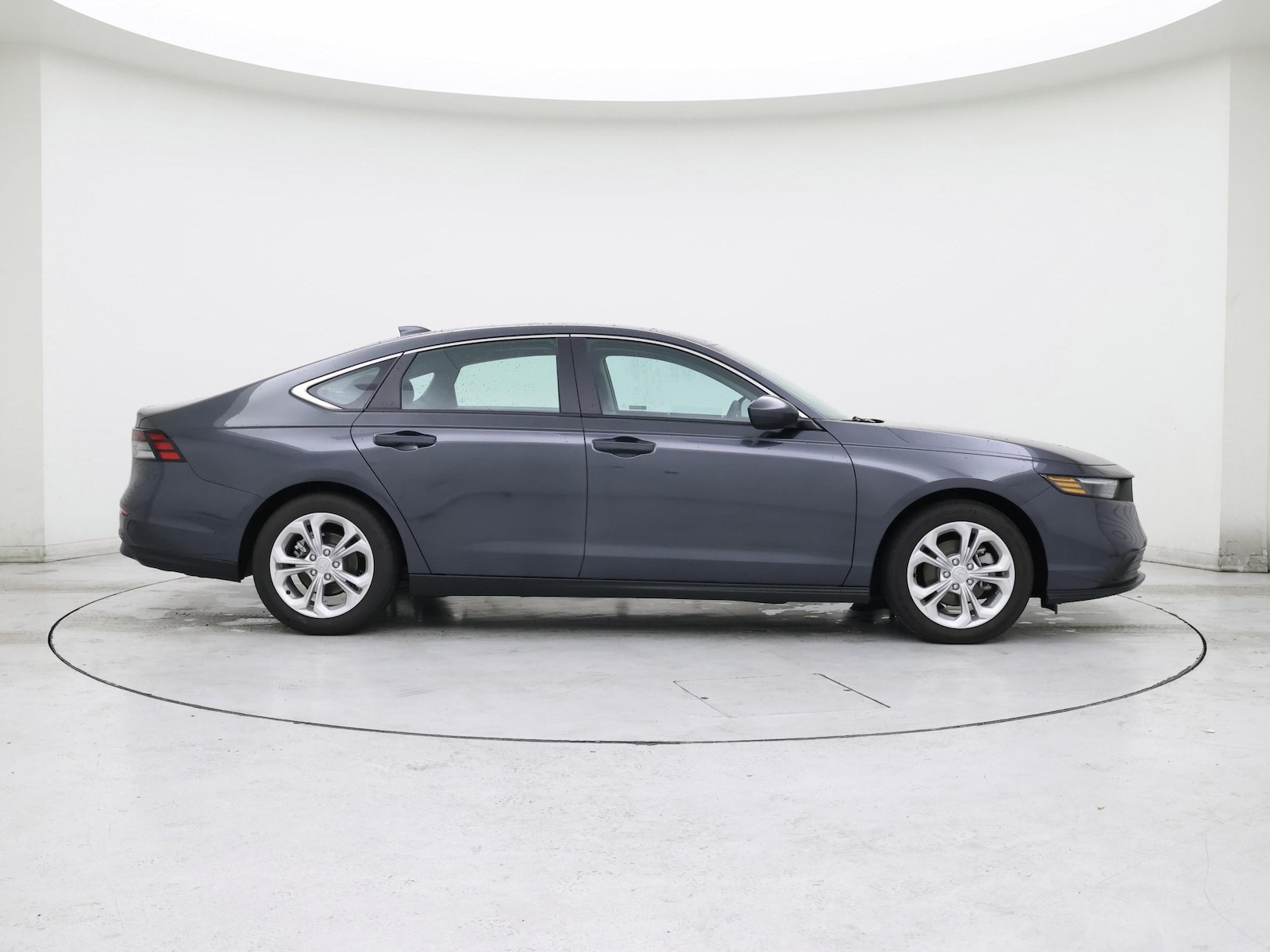 2025 Honda Accord LX - Photo 8