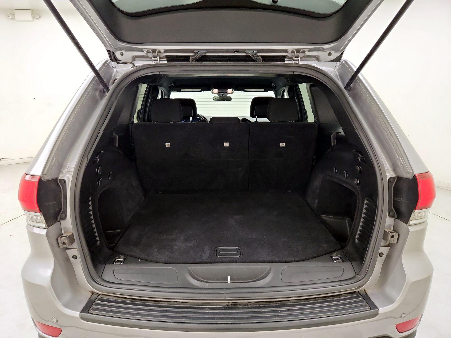 Thumbnail: 2021 Jeep Grand Cherokee - 20