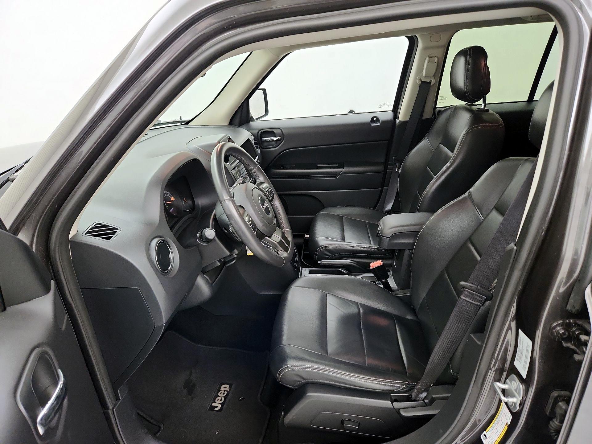 Thumbnail: 2016 Jeep Patriot - 11