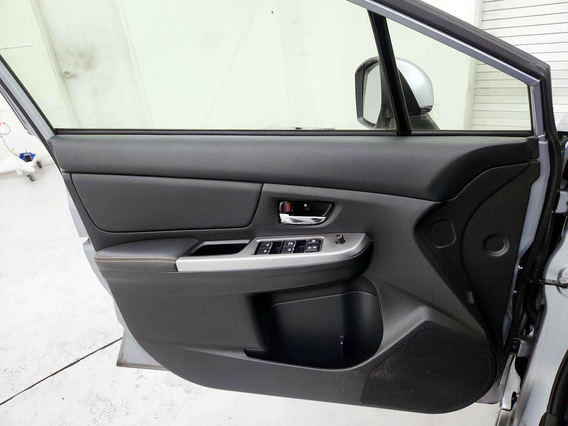 Thumbnail: 2017 Subaru Crosstrek - 12