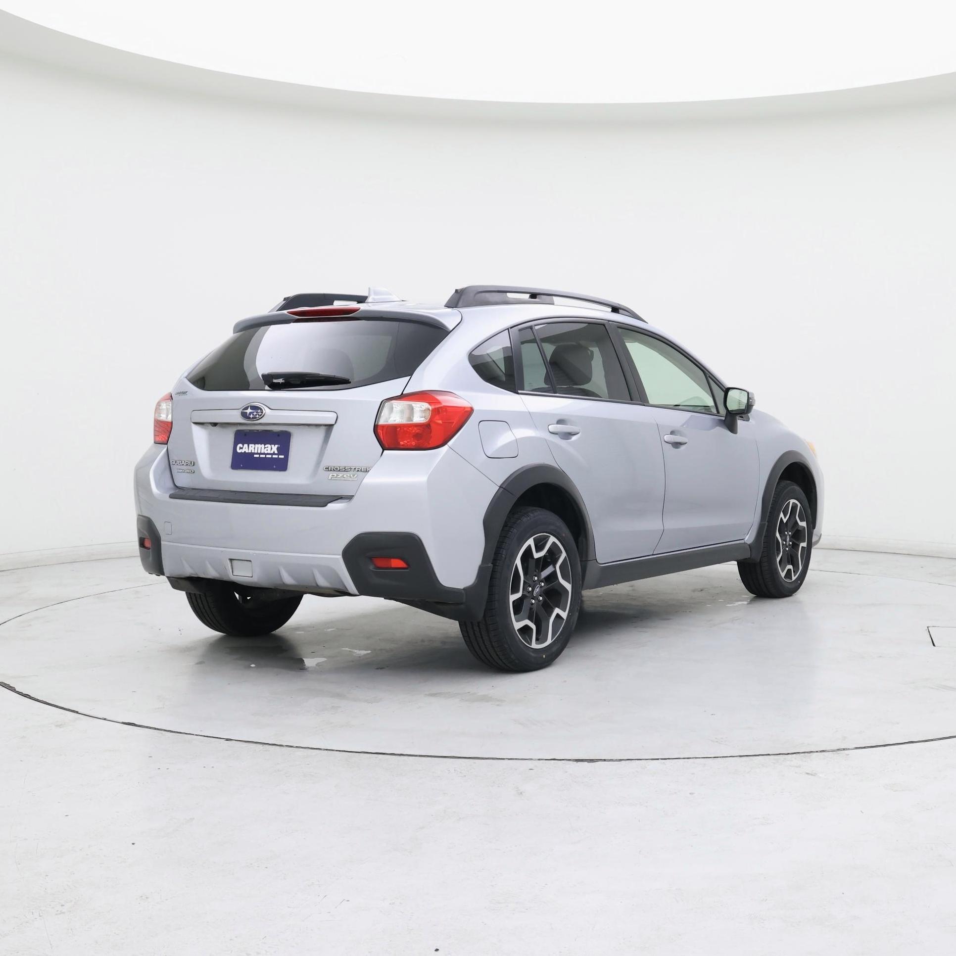 Thumbnail: 2017 Subaru Crosstrek - 8