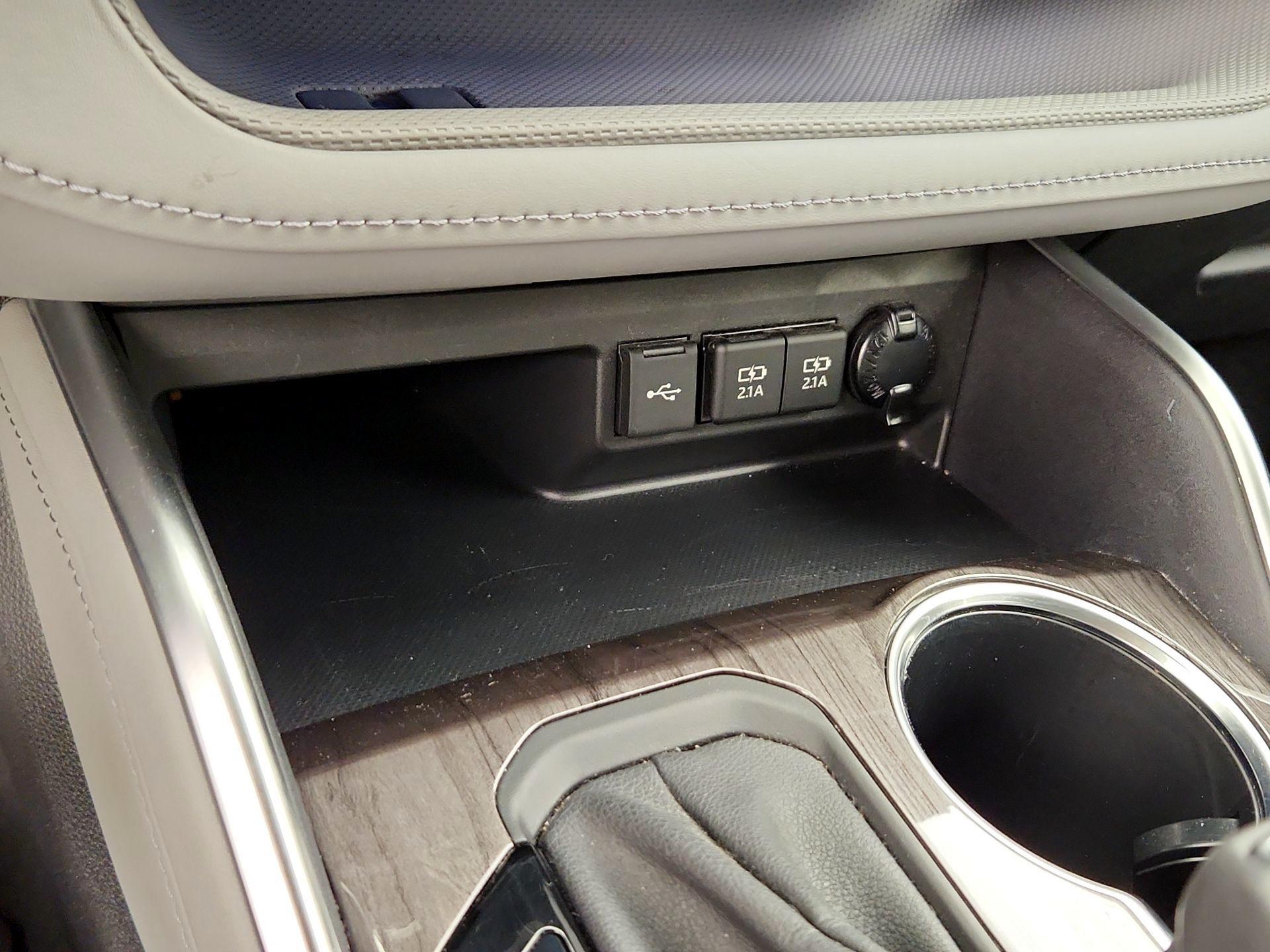 Thumbnail: 2021 Toyota Highlander - 19